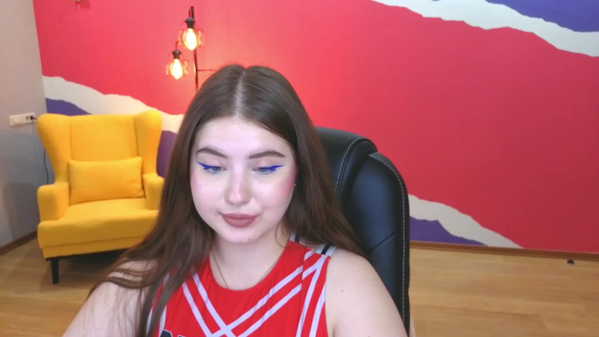 Gallery image thumbnail from AdmireMyEyes's myfreecams stream on, 06/19/2025, 09:33 image 8 of 20