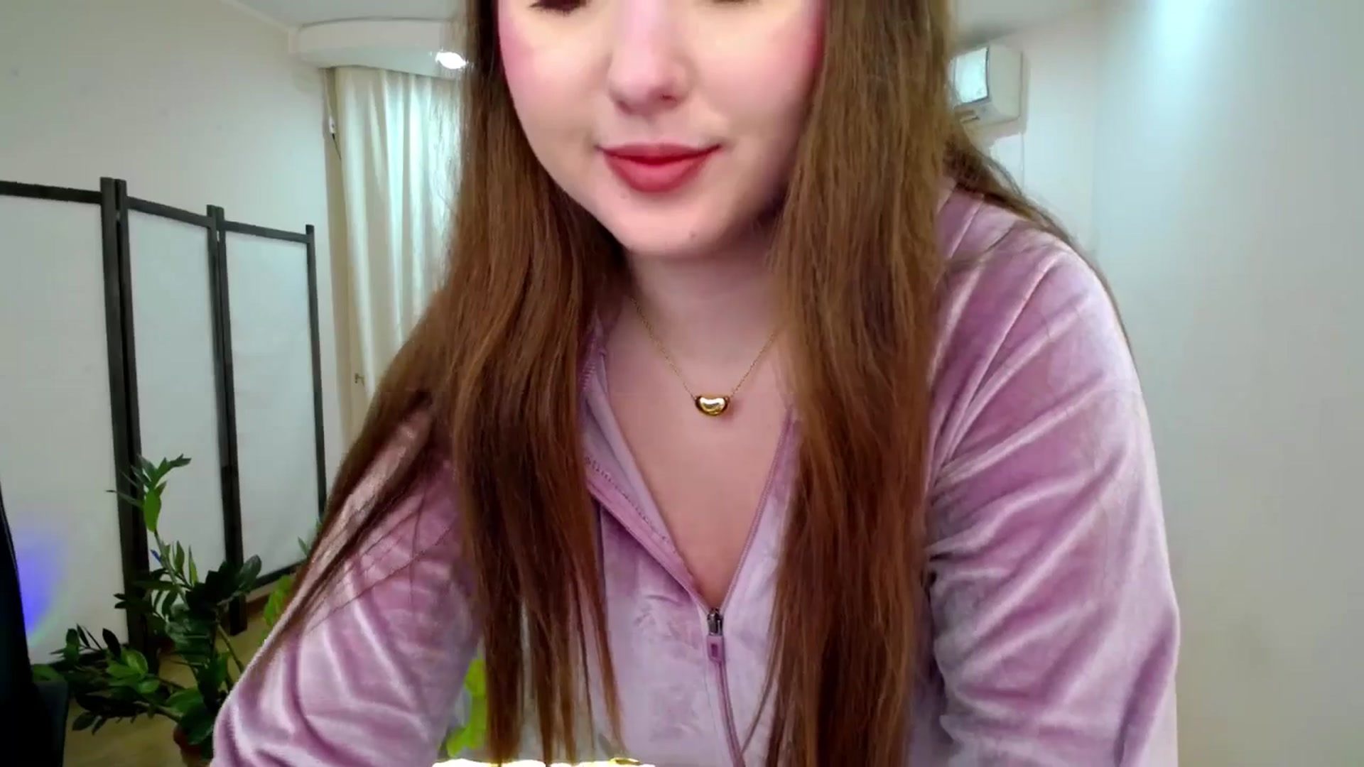 Gallery image thumbnail from AdmireMyEyes's myfreecams stream on, 06/21/2025, 19:47 image 3 of 20