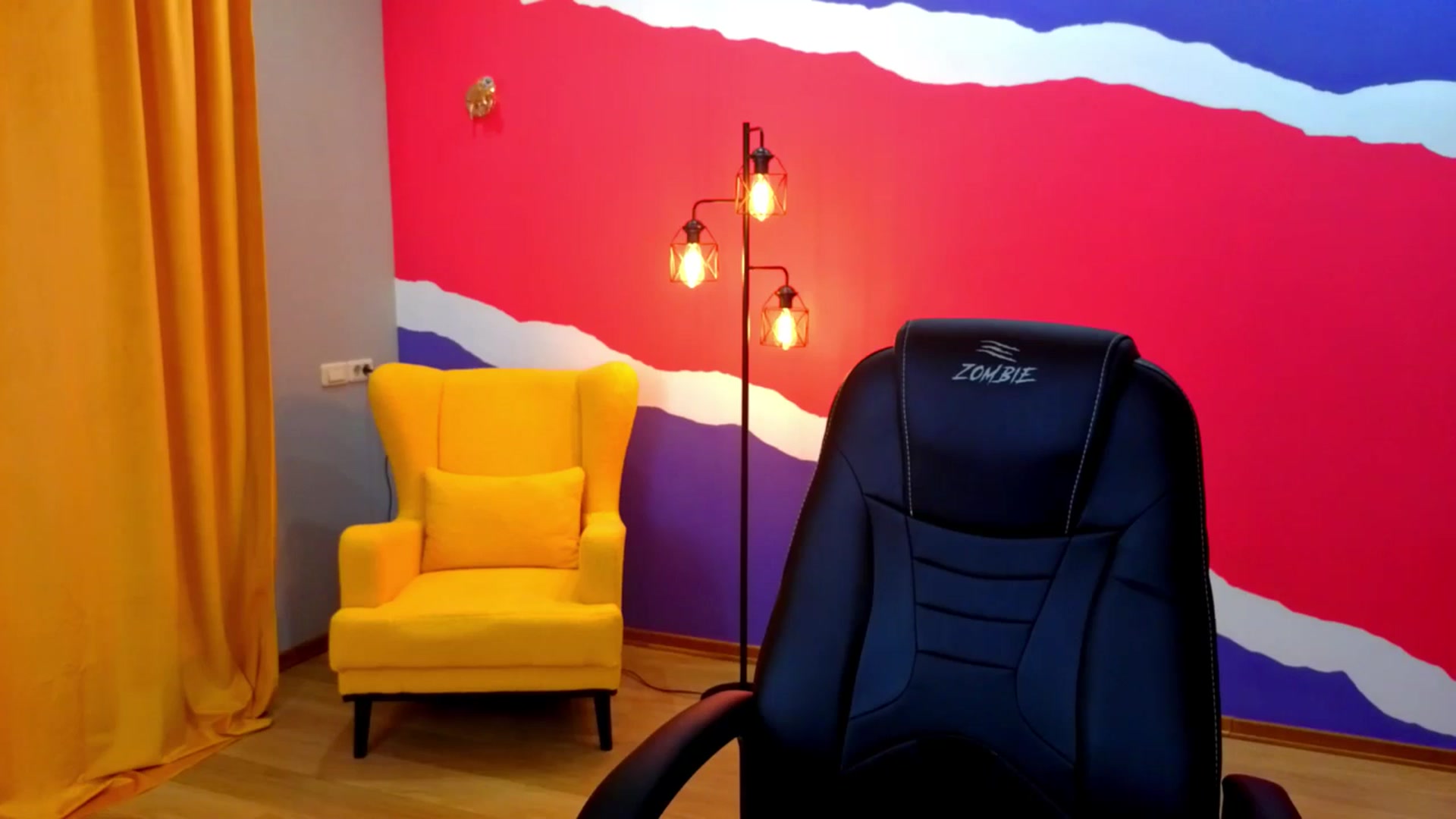 Gallery image thumbnail from AdmireMyEyes's myfreecams stream on, 06/24/2025, 07:48 image 2 of 20