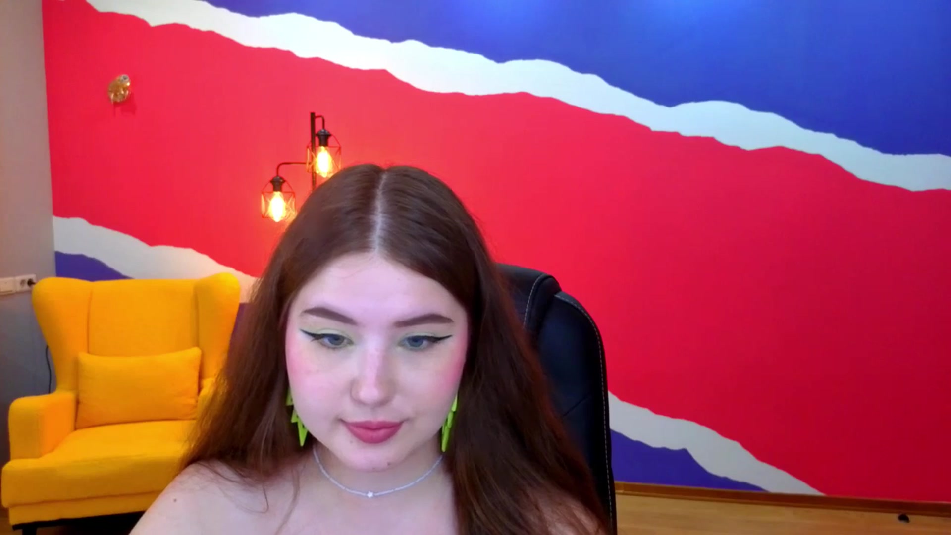 Gallery image thumbnail from AdmireMyEyes's myfreecams stream on, 06/24/2025, 07:48 image 4 of 20