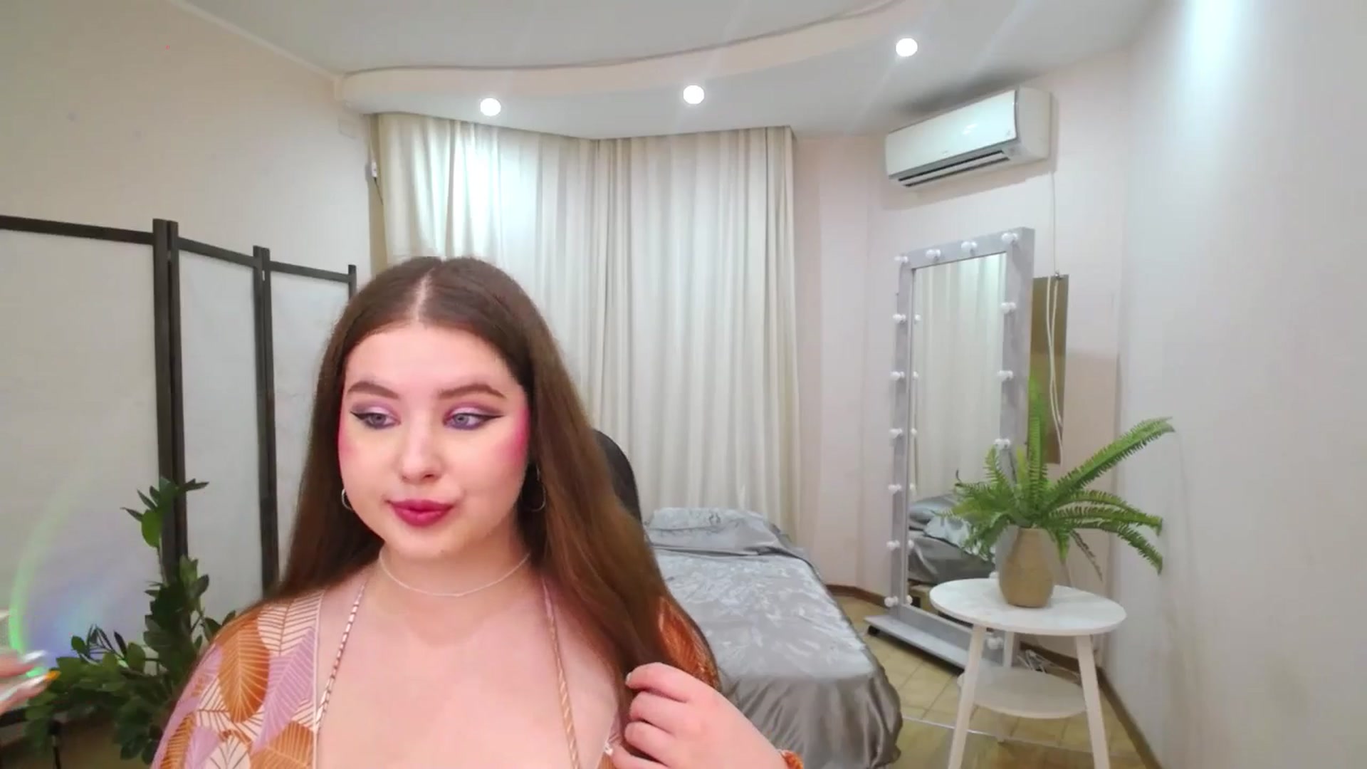 Gallery image thumbnail from AdmireMyEyes's myfreecams stream on, 06/25/2025, 06:31 image 3 of 20