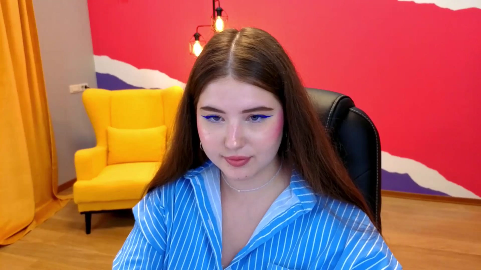 Gallery image thumbnail from AdmireMyEyes's myfreecams stream on, 06/26/2025, 07:46 image 10 of 20