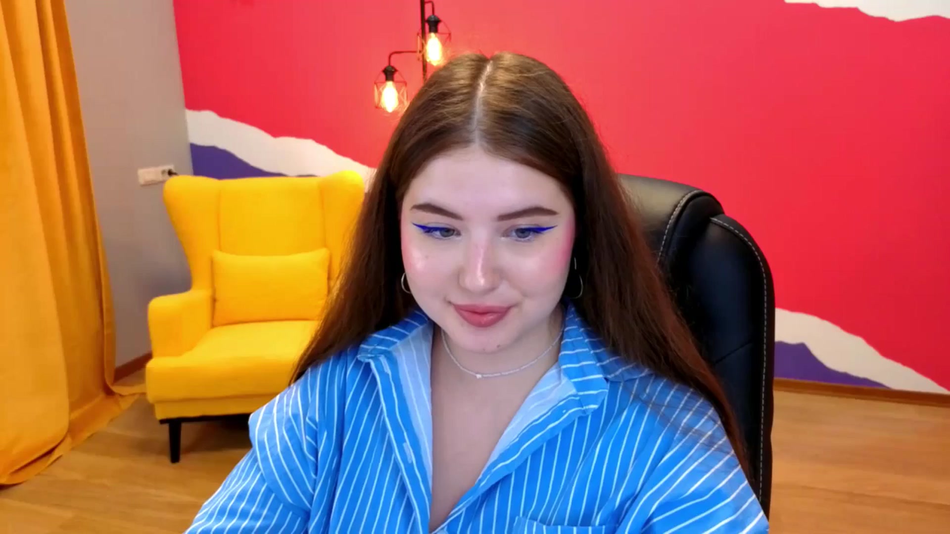 Gallery image thumbnail from AdmireMyEyes's myfreecams stream on, 06/26/2025, 07:46 image 2 of 20