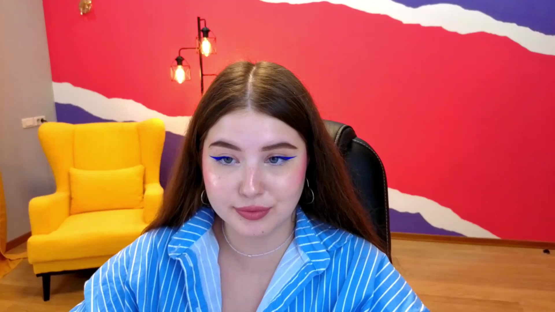 Gallery image thumbnail from AdmireMyEyes's myfreecams stream on, 06/26/2025, 09:51 image 2 of 20