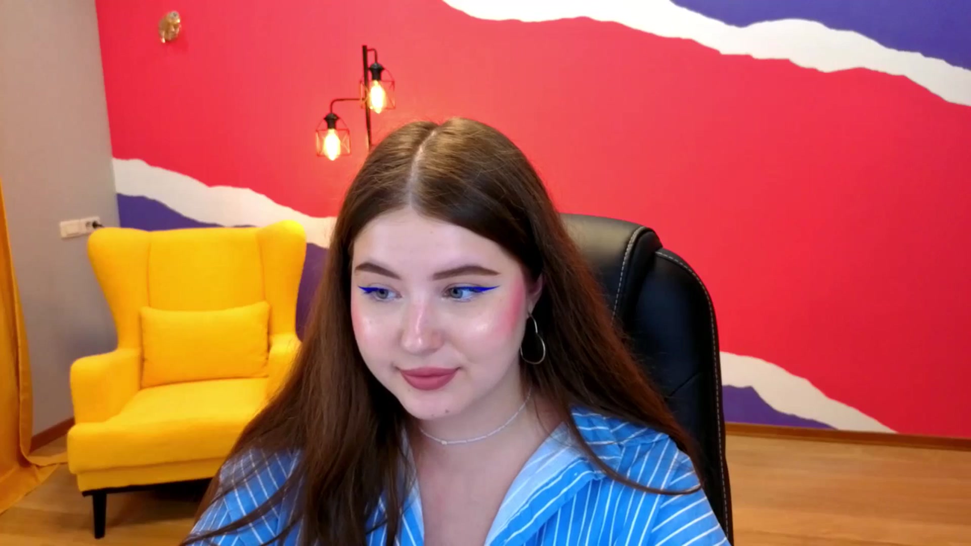 Gallery image thumbnail from AdmireMyEyes's myfreecams stream on, 06/26/2025, 09:51 image 8 of 20