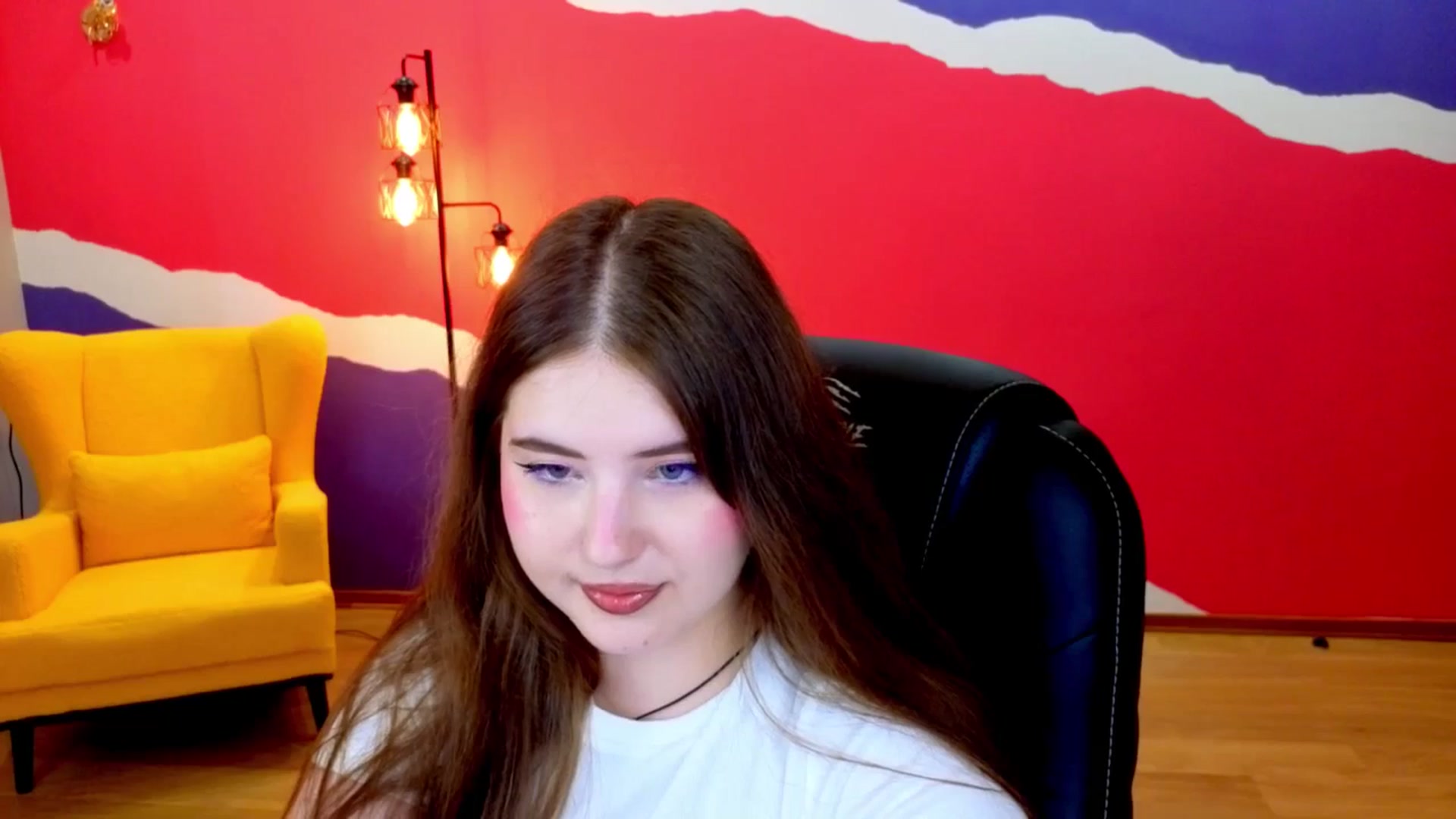 Gallery image thumbnail from AdmireMyEyes's myfreecams stream on, 07/03/2025, 07:48 image 14 of 20