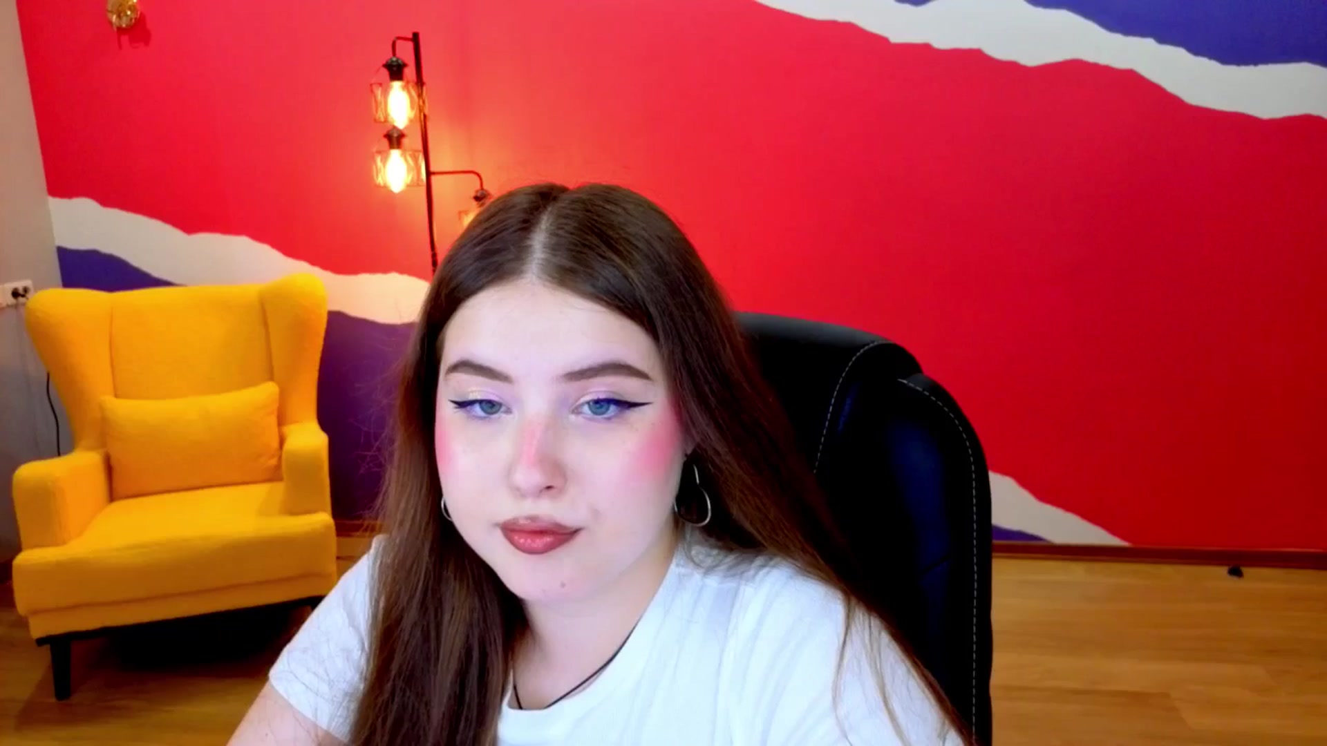 Gallery image thumbnail from AdmireMyEyes's myfreecams stream on, 07/03/2025, 07:48 image 1 of 20