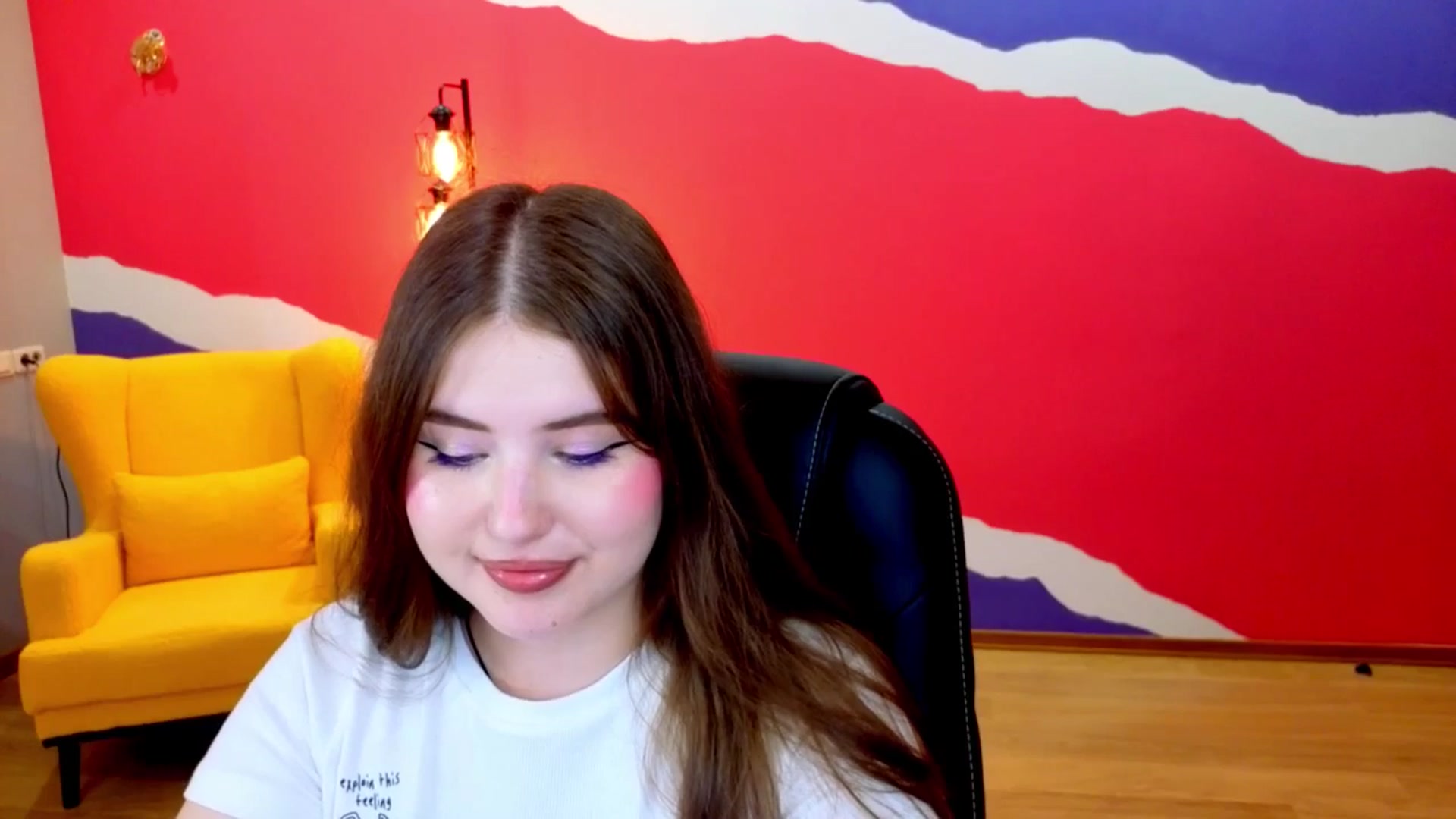 Gallery image thumbnail from AdmireMyEyes's myfreecams stream on, 07/03/2025, 08:43 image 15 of 20