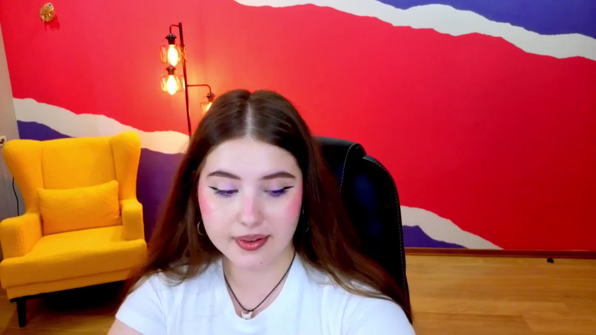 Gallery image thumbnail from AdmireMyEyes's myfreecams stream on, 07/03/2025, 09:36 image 11 of 20