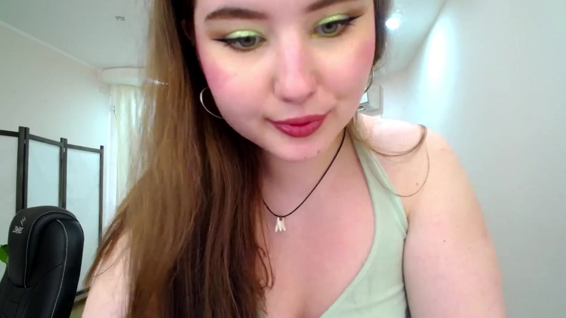 Gallery image thumbnail from AdmireMyEyes's myfreecams stream on, 07/04/2025, 09:29 image 8 of 20