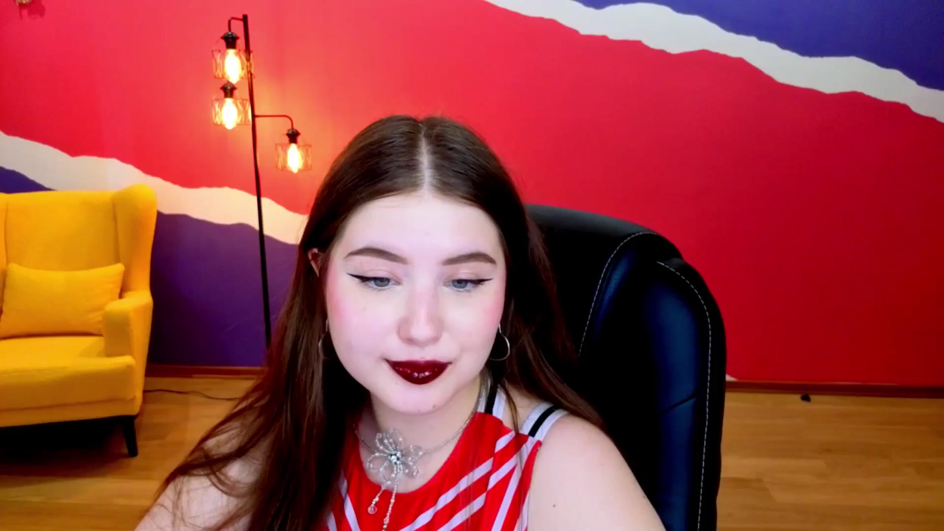 Gallery image thumbnail from AdmireMyEyes's myfreecams stream on, 07/05/2025, 10:32 image 3 of 20