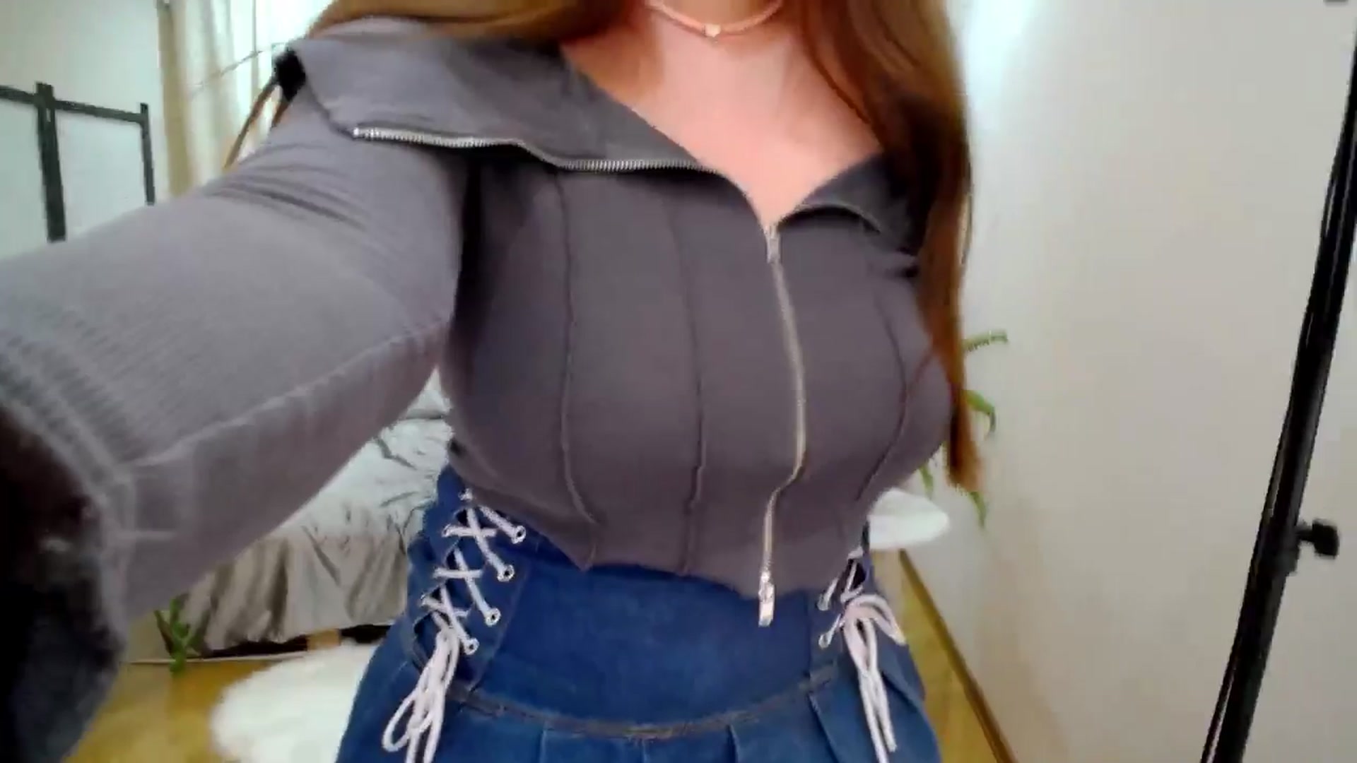 Gallery image thumbnail from AdmireMyEyes's myfreecams stream on, 07/06/2025, 08:24 image 9 of 20