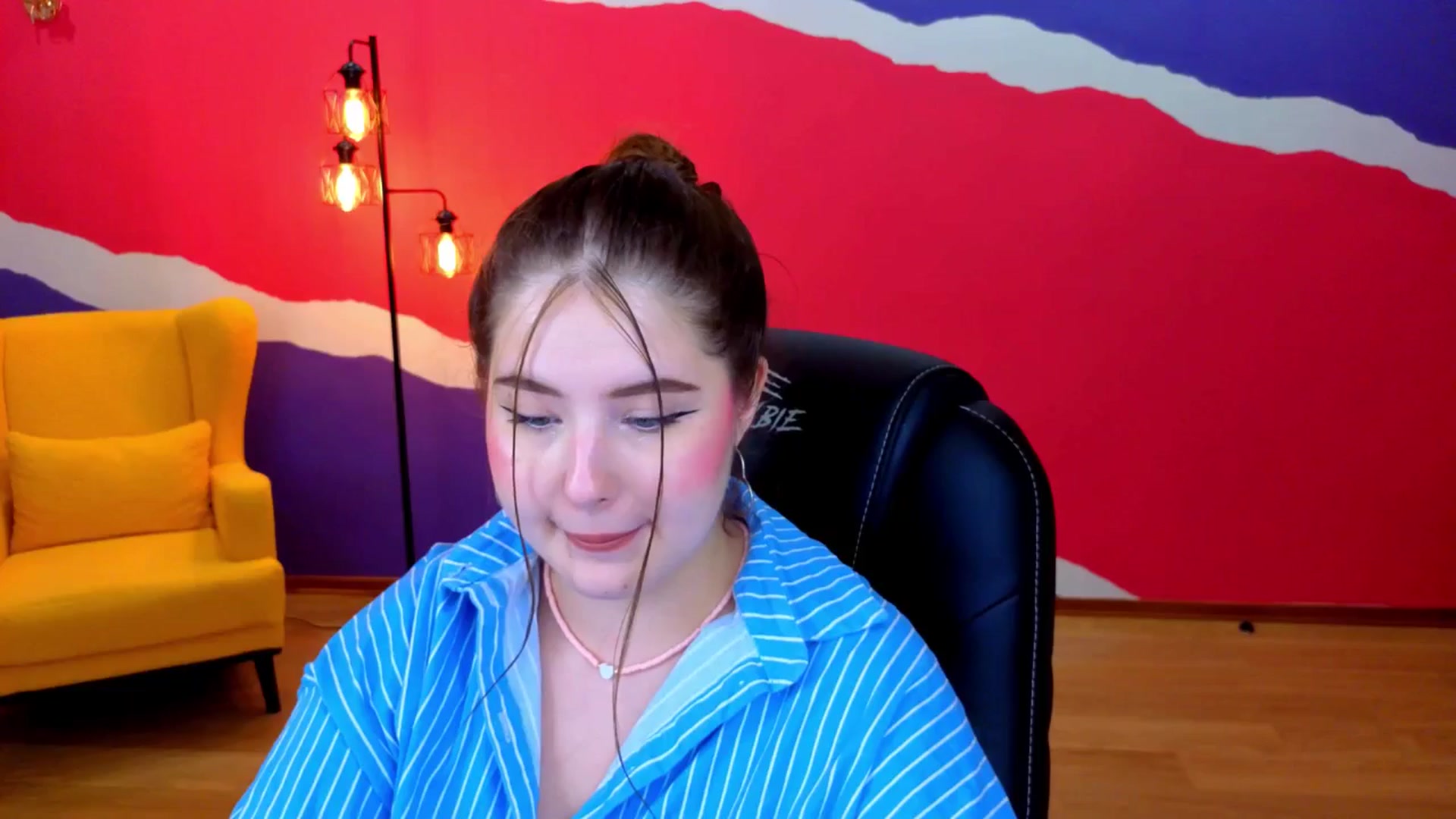 Gallery image thumbnail from AdmireMyEyes's myfreecams stream on, 07/07/2025, 07:39 image 14 of 20