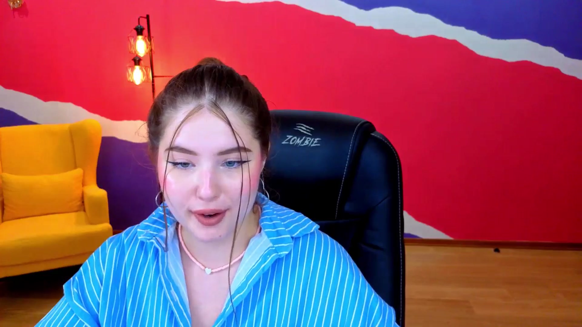 Gallery image thumbnail from AdmireMyEyes's myfreecams stream on, 07/07/2025, 07:39 image 7 of 20