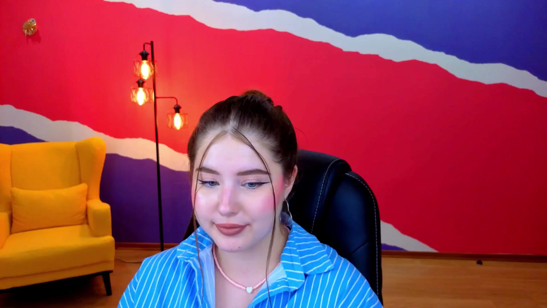 Gallery image thumbnail from AdmireMyEyes's myfreecams stream on, 07/07/2025, 08:22 image 1 of 20