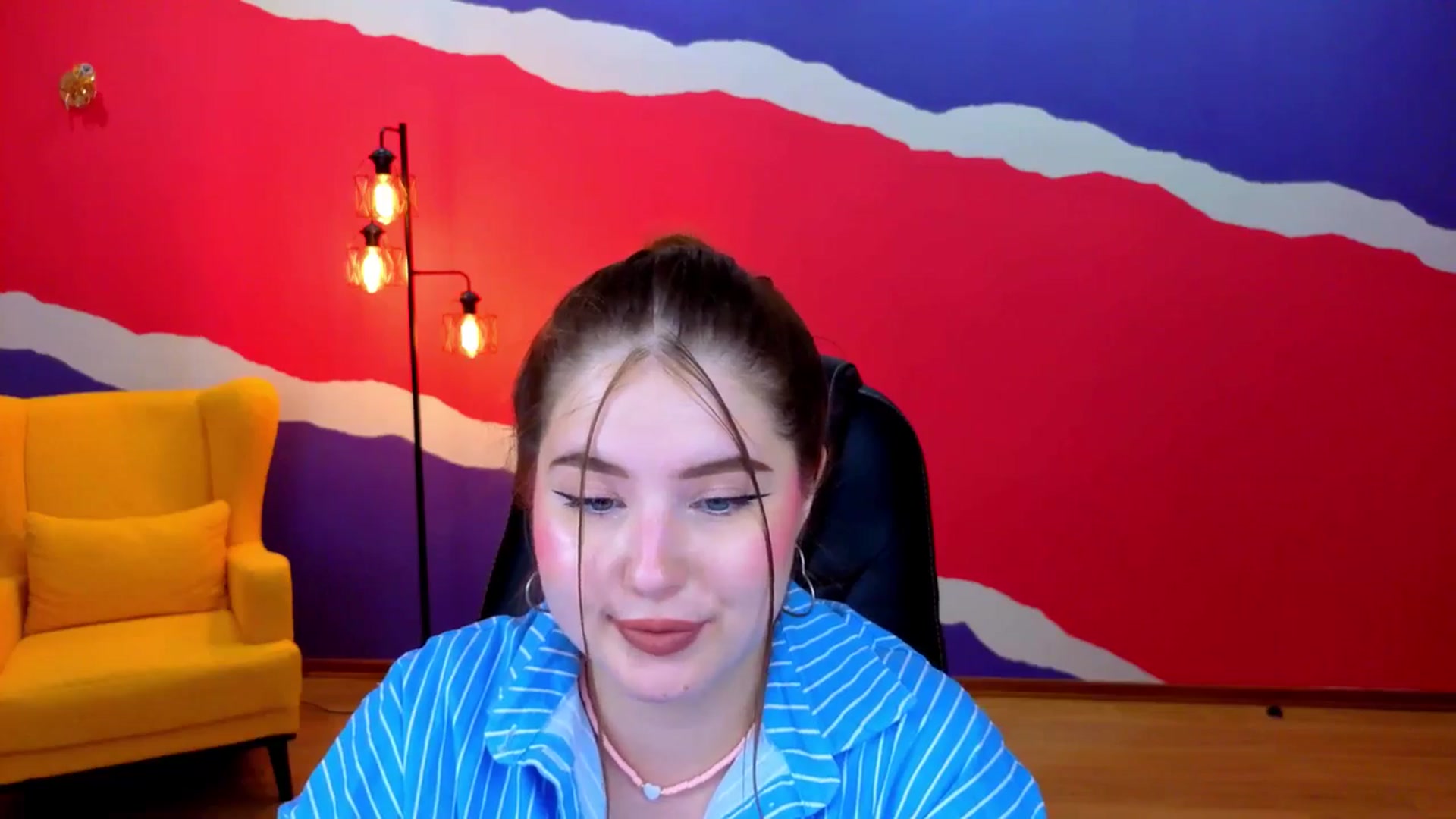 Gallery image thumbnail from AdmireMyEyes's myfreecams stream on, 07/07/2025, 08:38 image 5 of 20