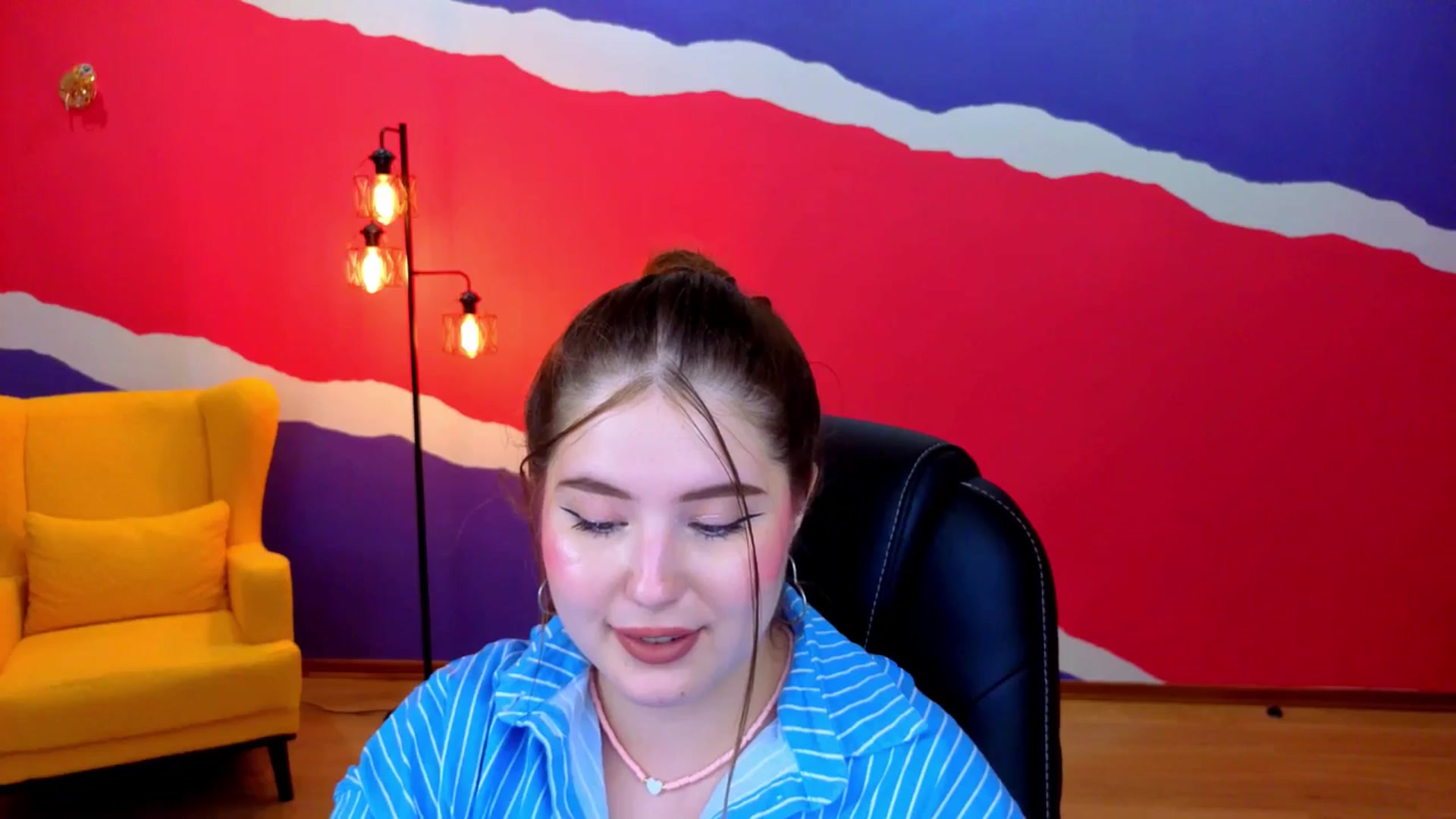Gallery image thumbnail from AdmireMyEyes's myfreecams stream on, 07/07/2025, 08:38 image 14 of 20