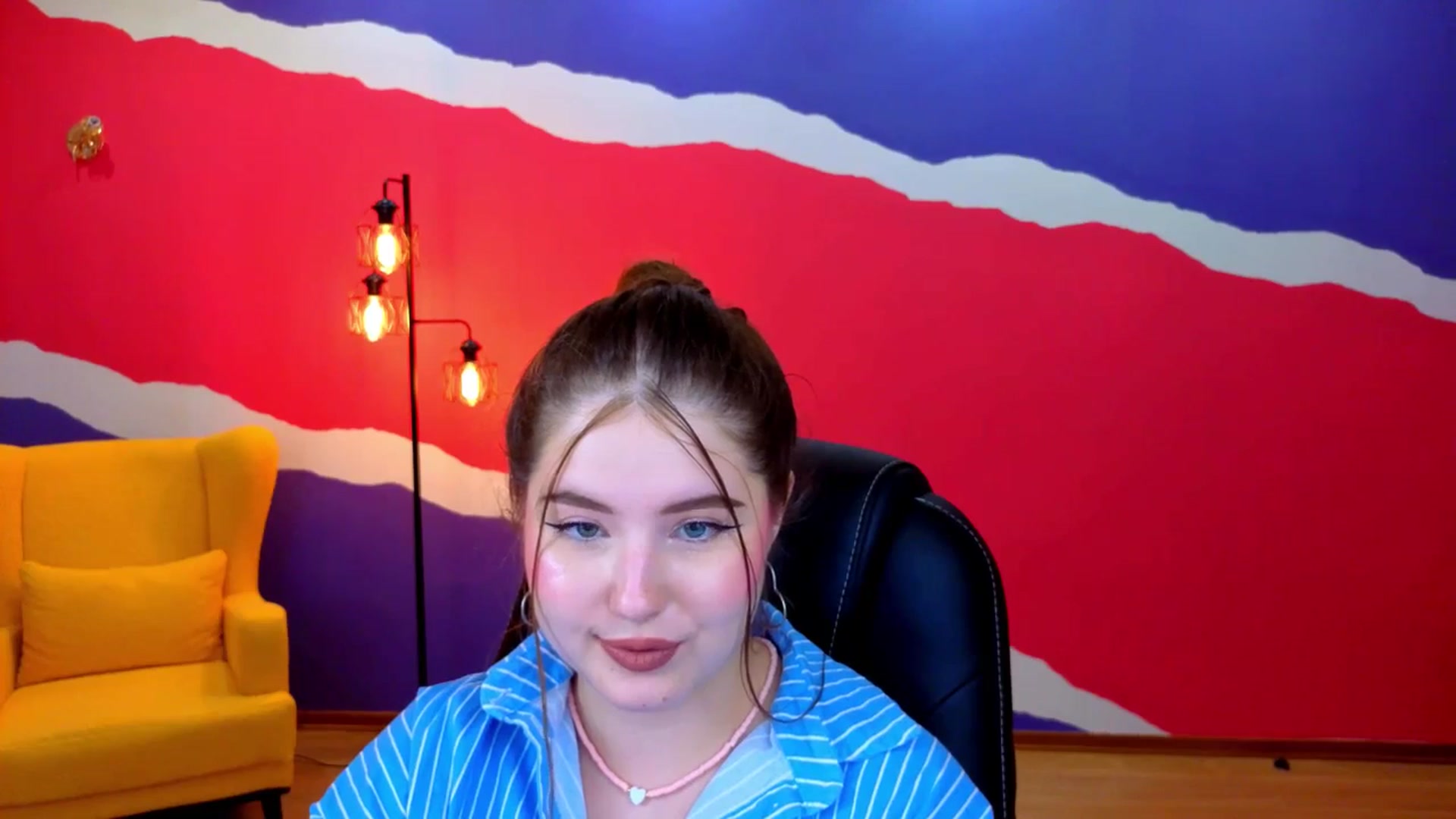 Gallery image thumbnail from AdmireMyEyes's myfreecams stream on, 07/07/2025, 09:33 image 20 of 20