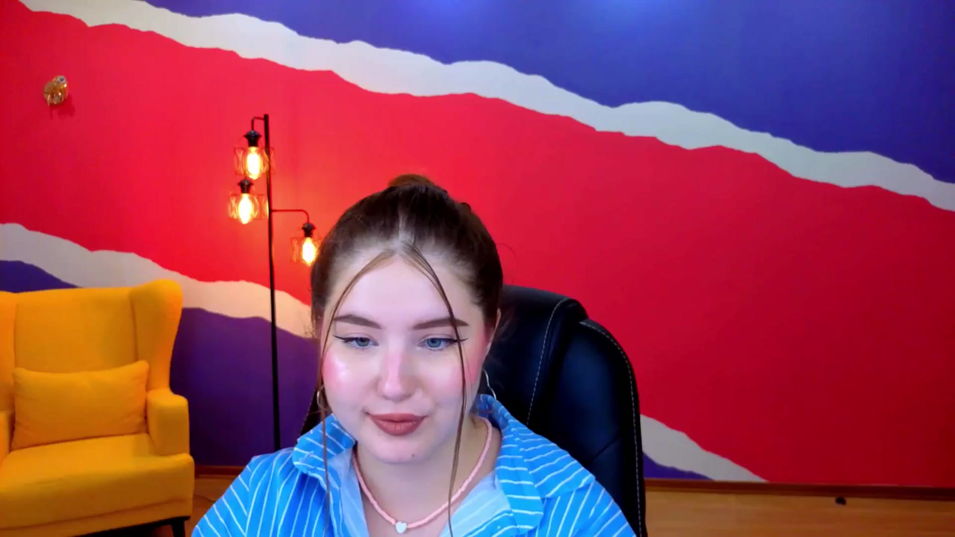 Gallery image thumbnail from AdmireMyEyes's myfreecams stream on, 07/07/2025, 09:33 image 18 of 20