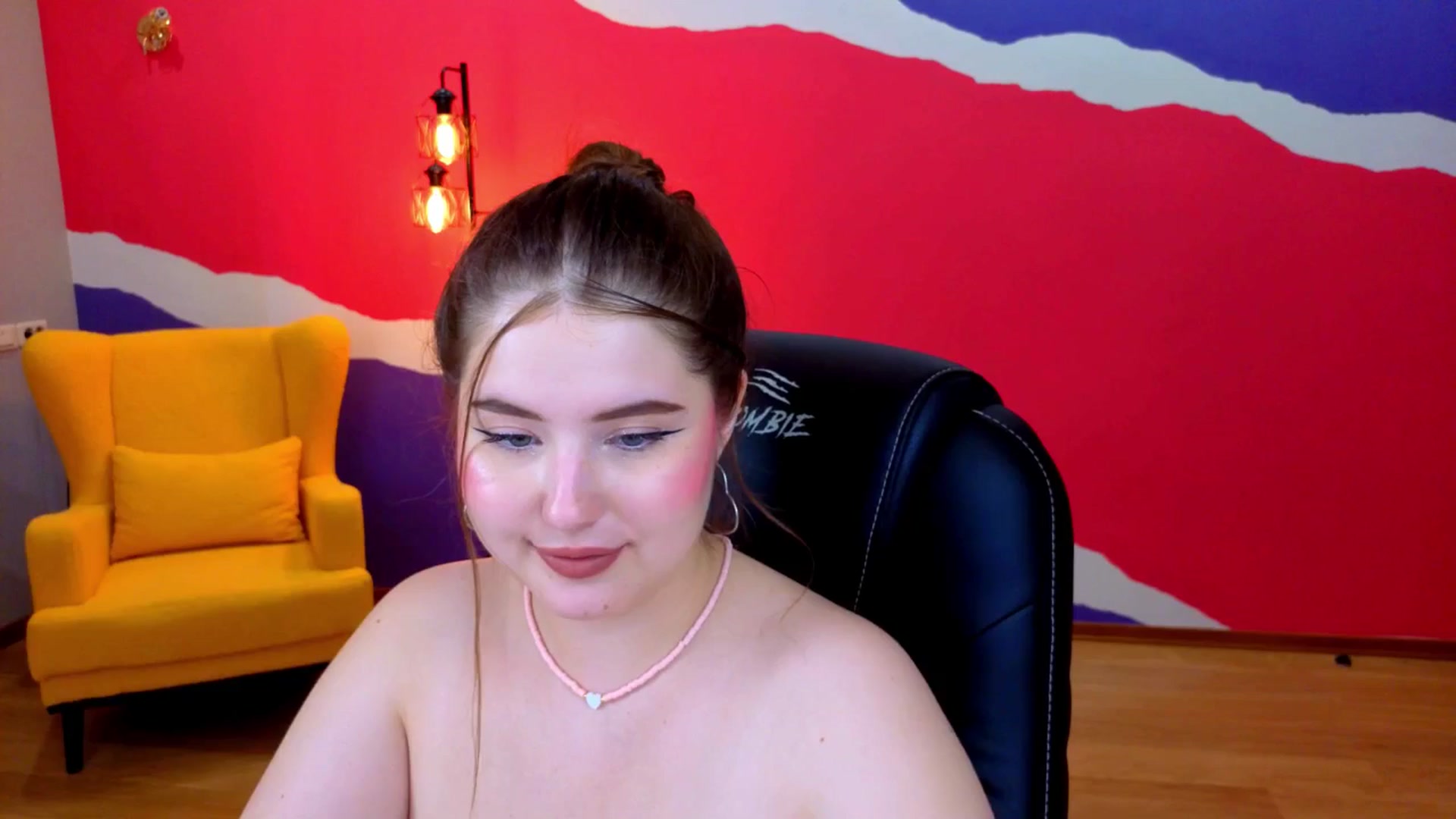 Gallery image thumbnail from AdmireMyEyes's myfreecams stream on, 07/07/2025, 10:58 image 16 of 20