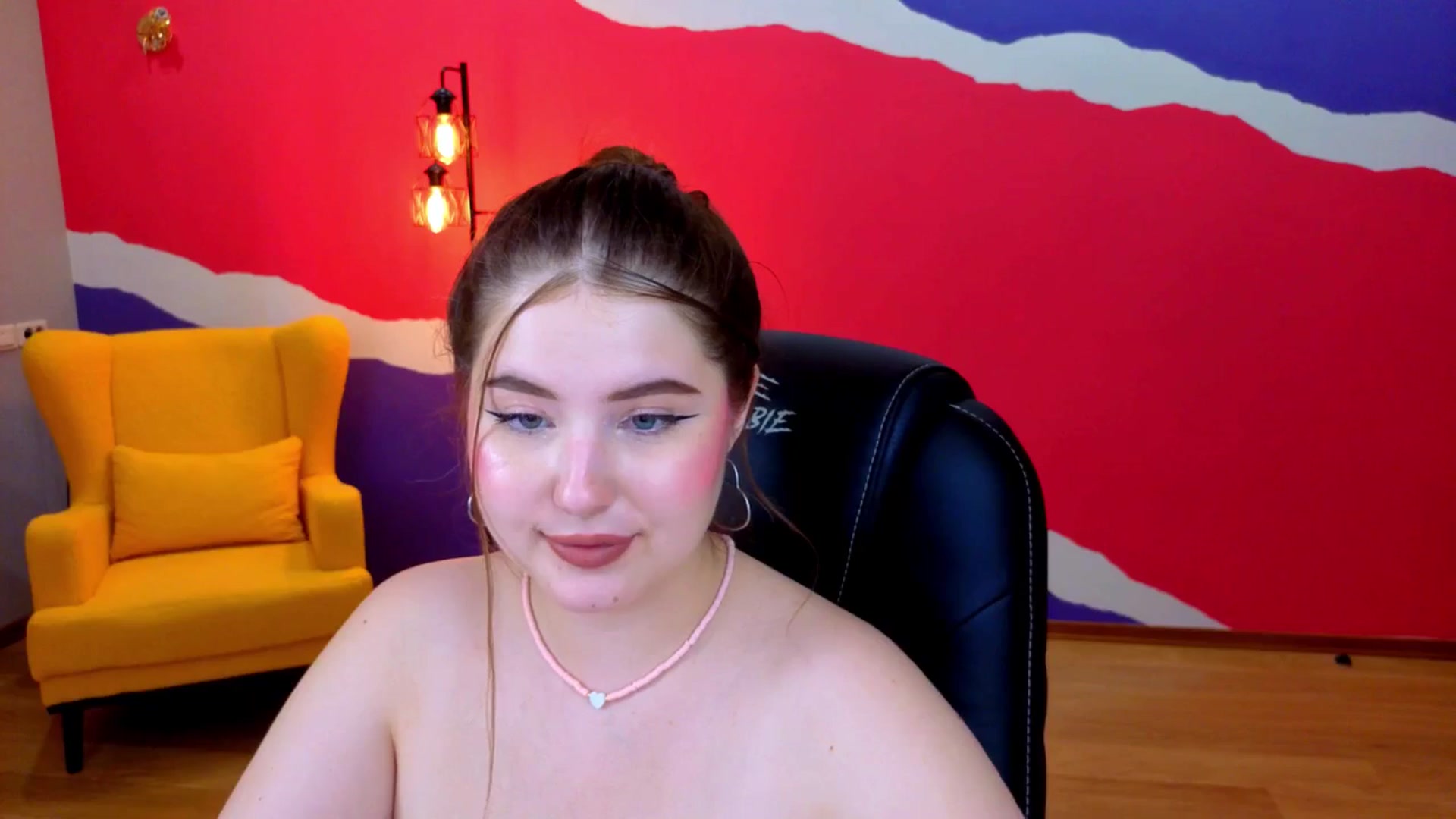Gallery image thumbnail from AdmireMyEyes's myfreecams stream on, 07/07/2025, 10:58 image 17 of 20