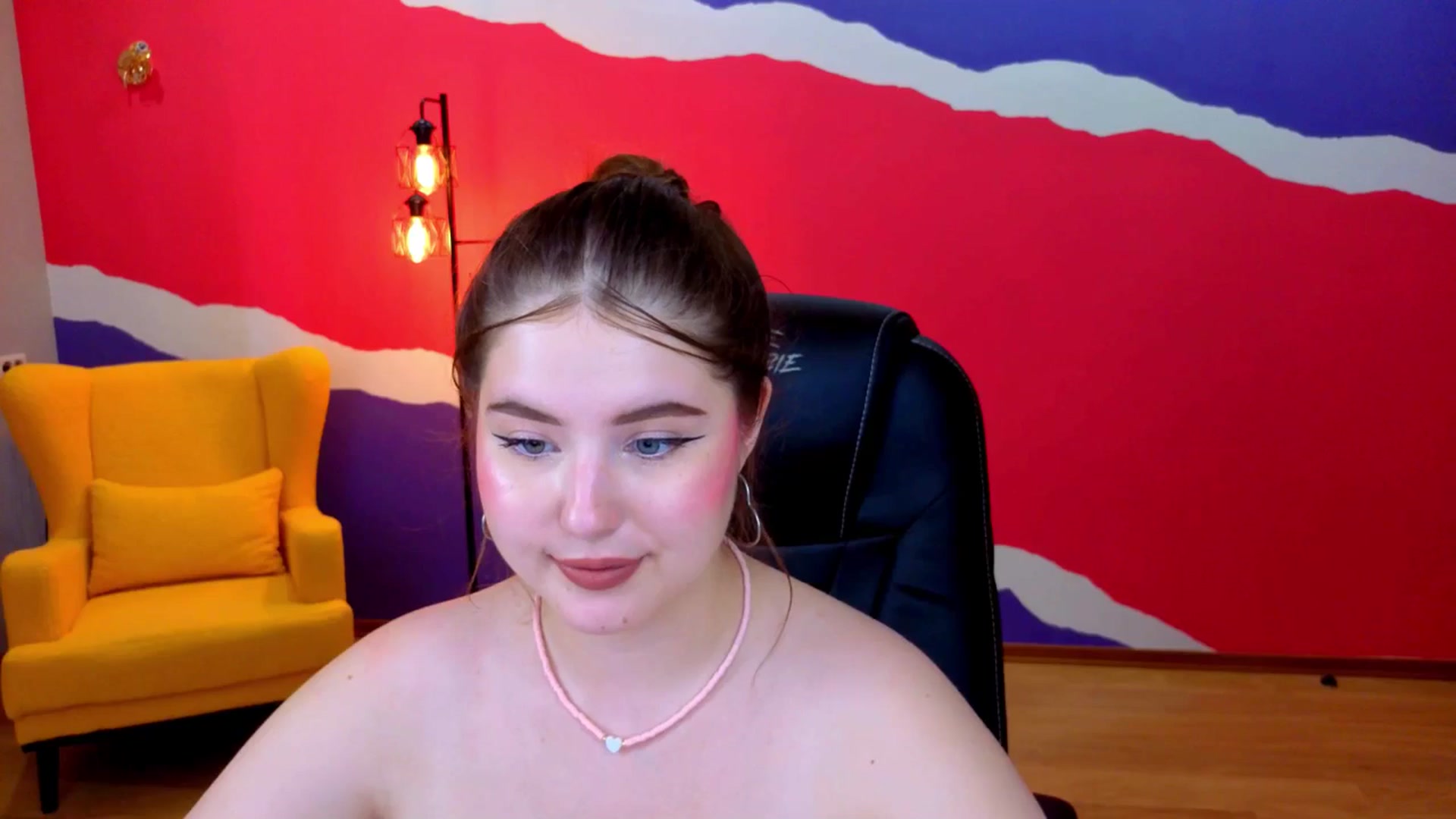 Gallery image thumbnail from AdmireMyEyes's myfreecams stream on, 07/07/2025, 11:27 image 19 of 20
