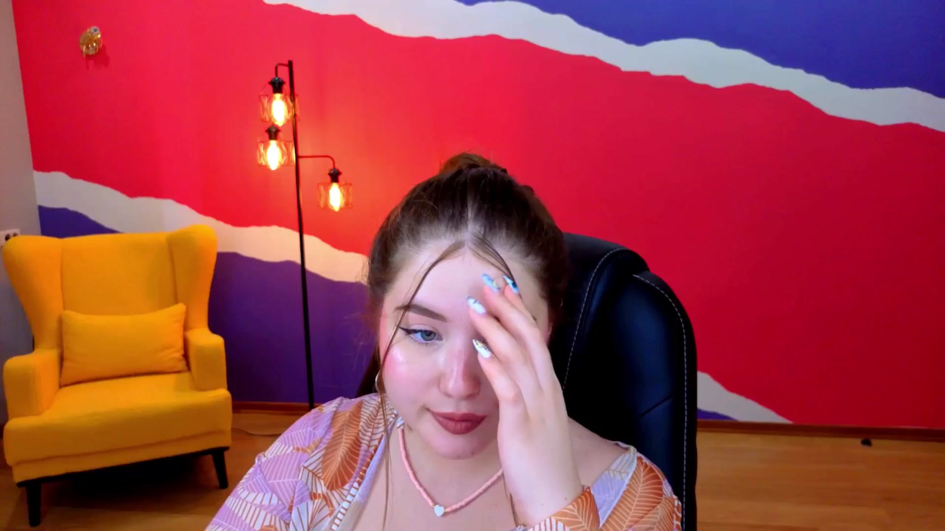 Gallery image thumbnail from AdmireMyEyes's myfreecams stream on, 07/07/2025, 11:52 image 1 of 20