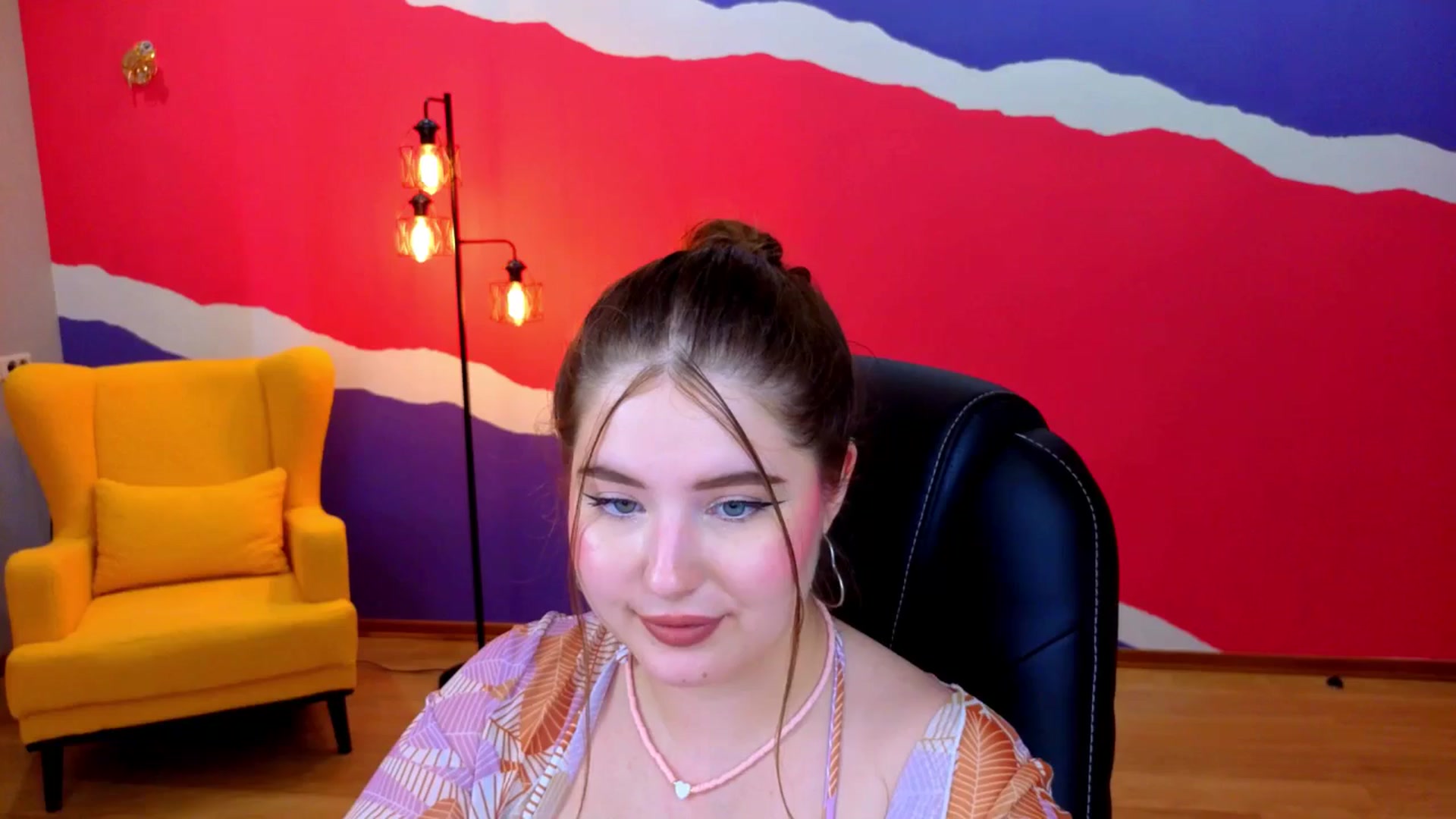 Gallery image thumbnail from AdmireMyEyes's myfreecams stream on, 07/07/2025, 11:52 image 11 of 20