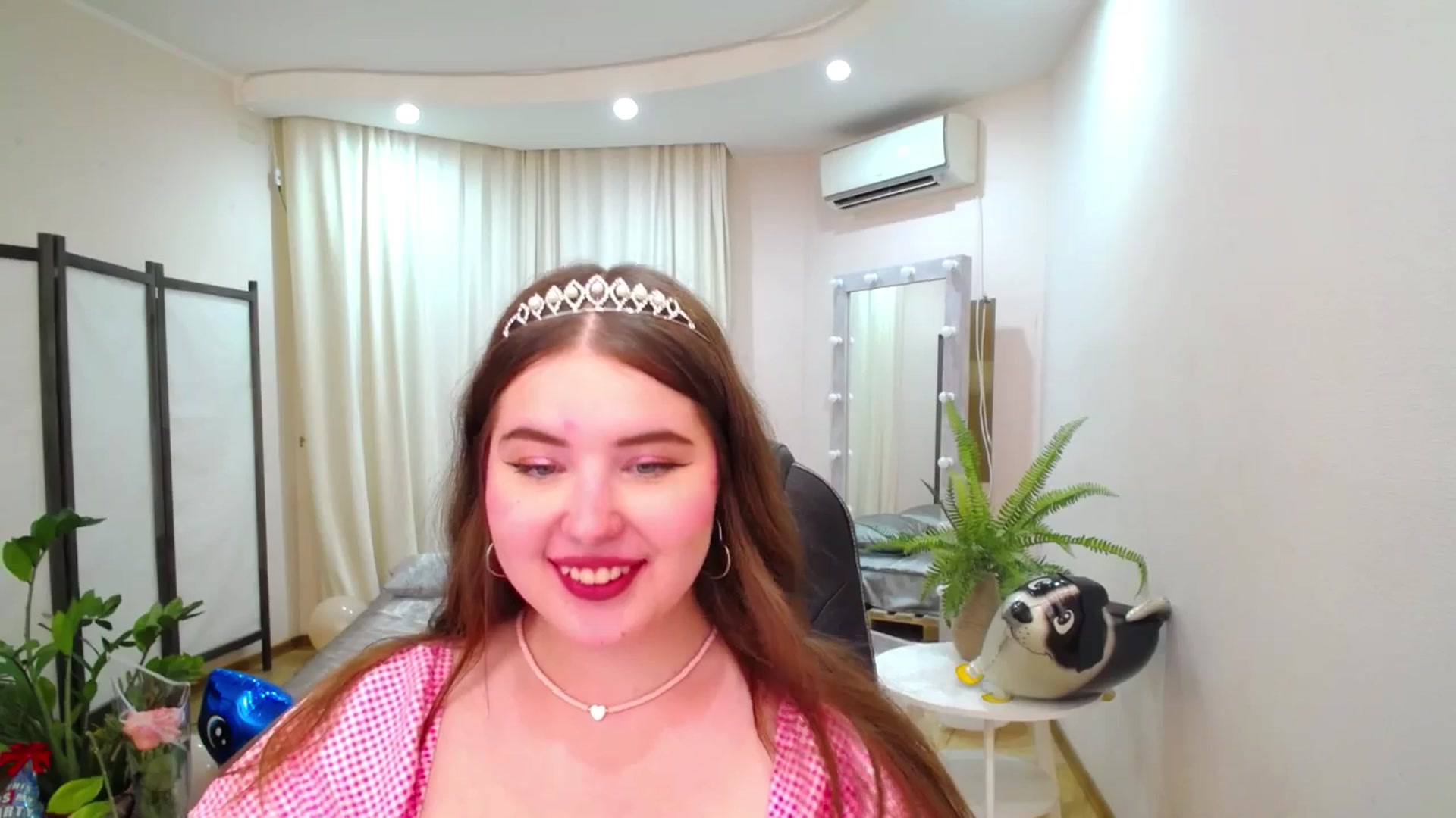 Gallery image thumbnail from AdmireMyEyes's myfreecams stream on, 07/08/2025, 09:17 image 11 of 20