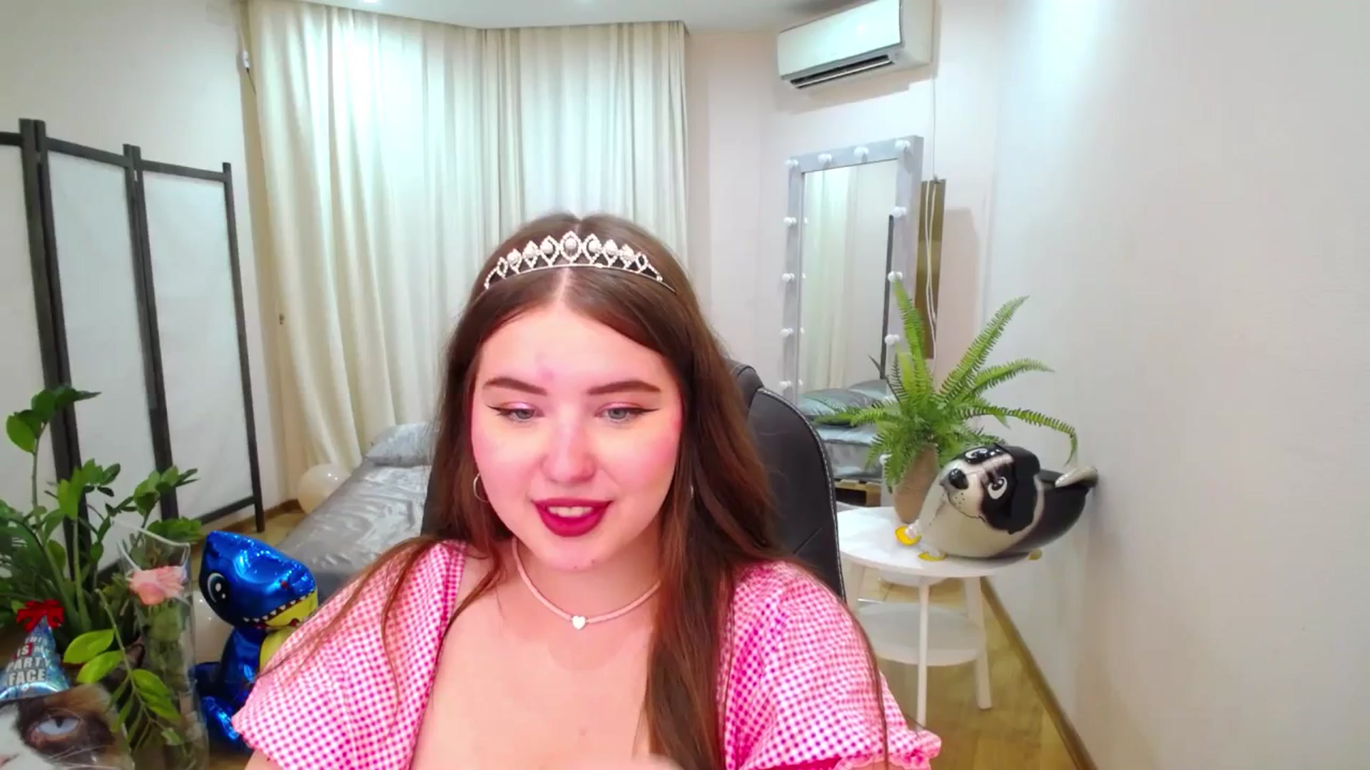 Gallery image thumbnail from AdmireMyEyes's myfreecams stream on, 07/08/2025, 09:17 image 12 of 20