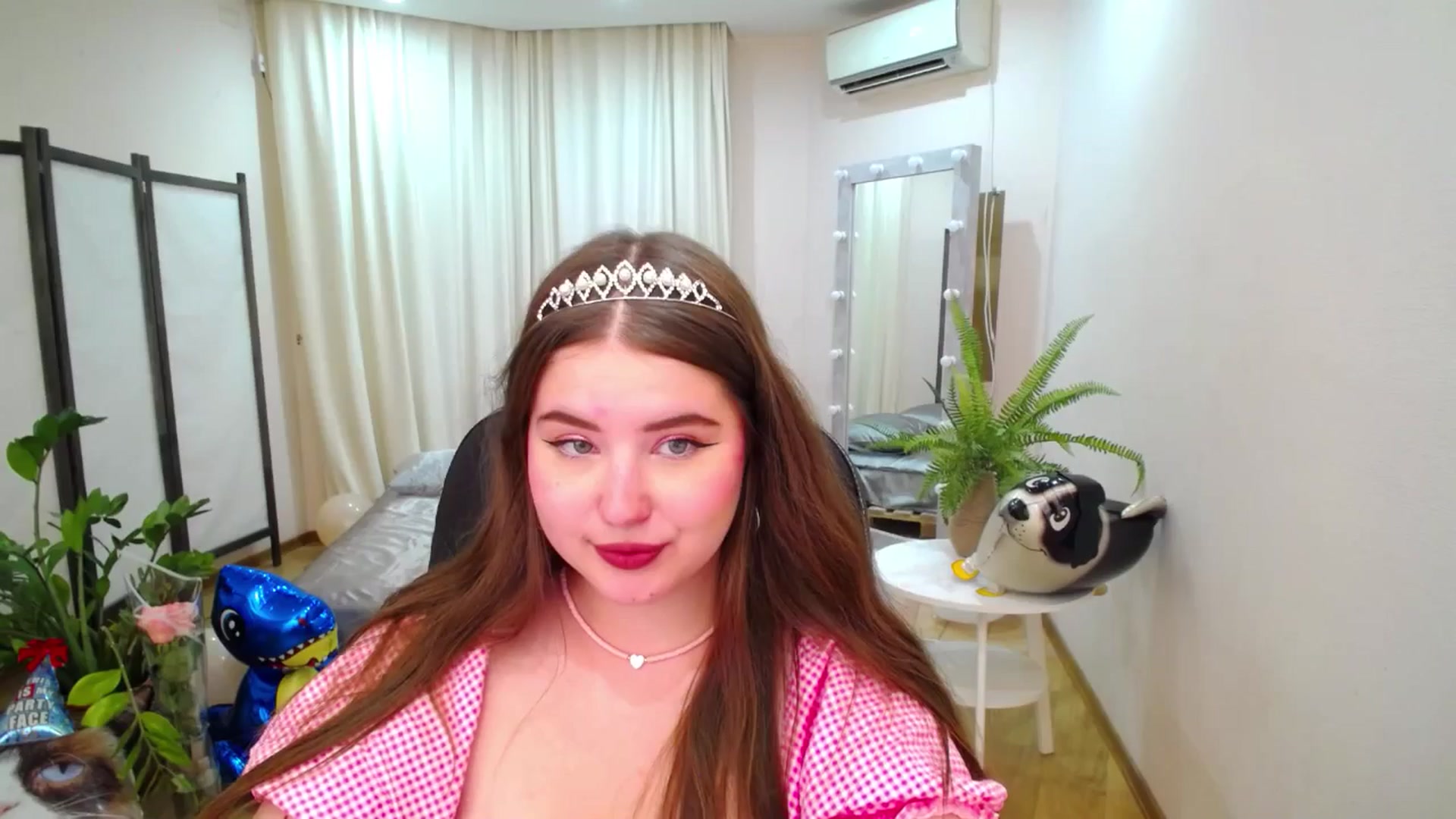 Gallery image thumbnail from AdmireMyEyes's myfreecams stream on, 07/08/2025, 09:17 image 13 of 20