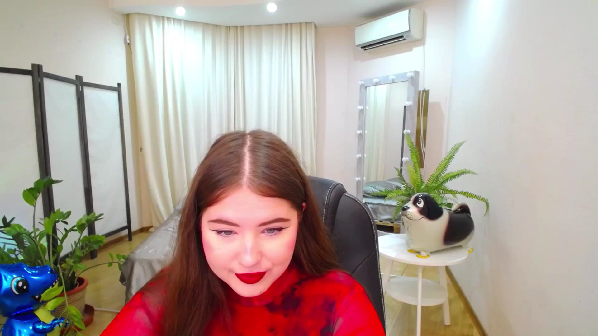 Gallery image thumbnail from AdmireMyEyes's myfreecams stream on, 07/11/2025, 19:27 image 11 of 20