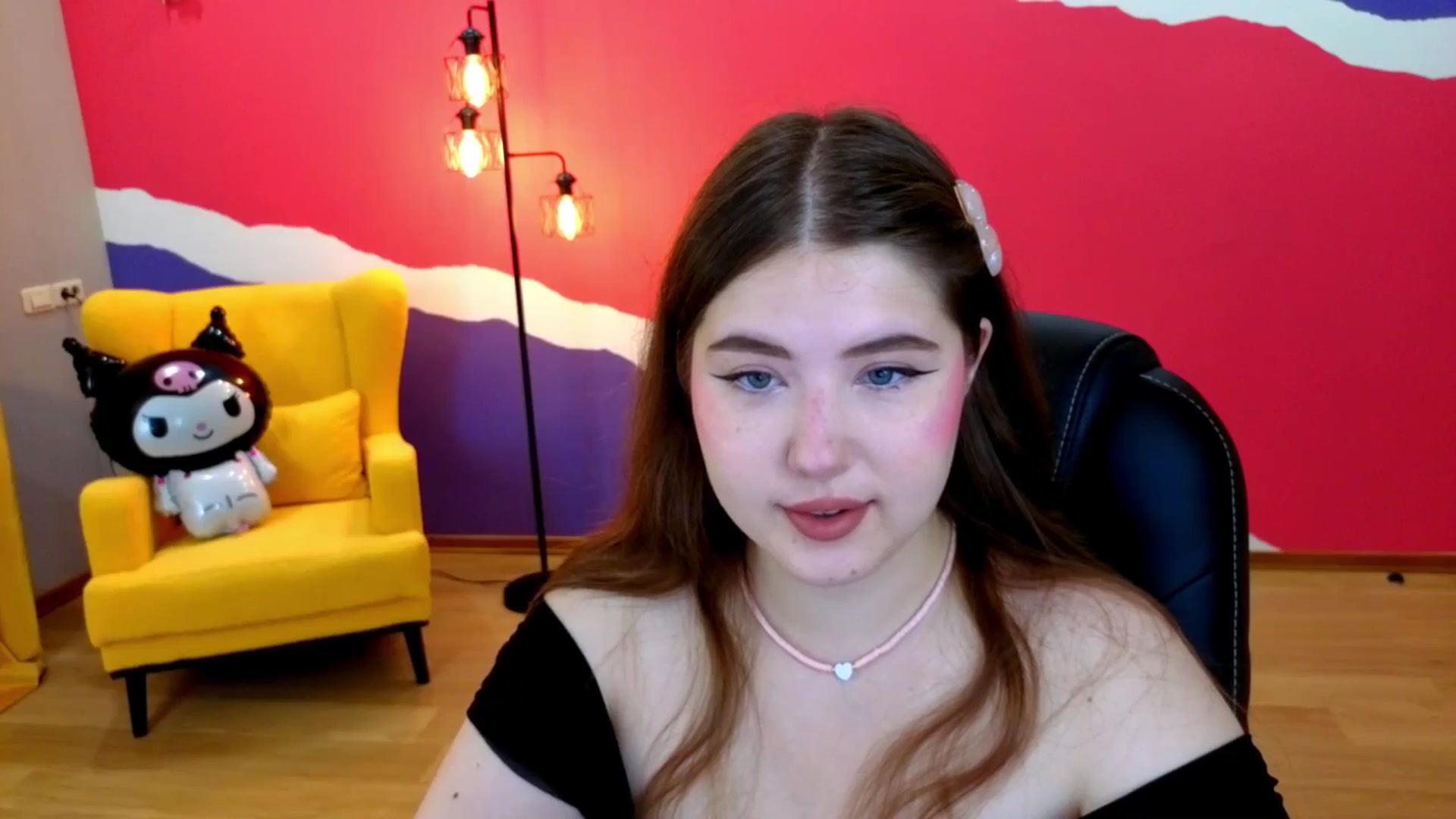 Gallery image thumbnail from AdmireMyEyes's myfreecams stream on, 07/12/2025, 18:51 image 10 of 20