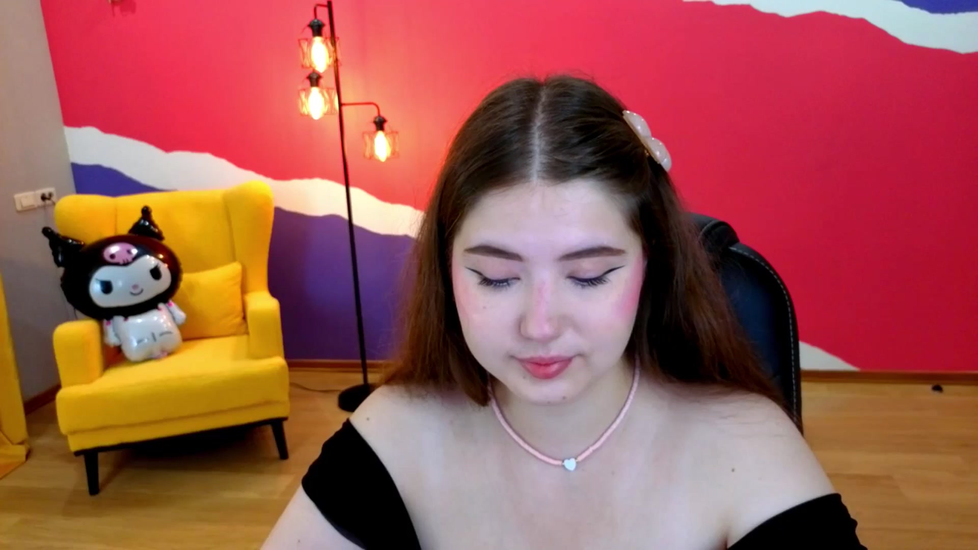 Gallery image thumbnail from AdmireMyEyes's myfreecams stream on, 07/12/2025, 18:51 image 2 of 20