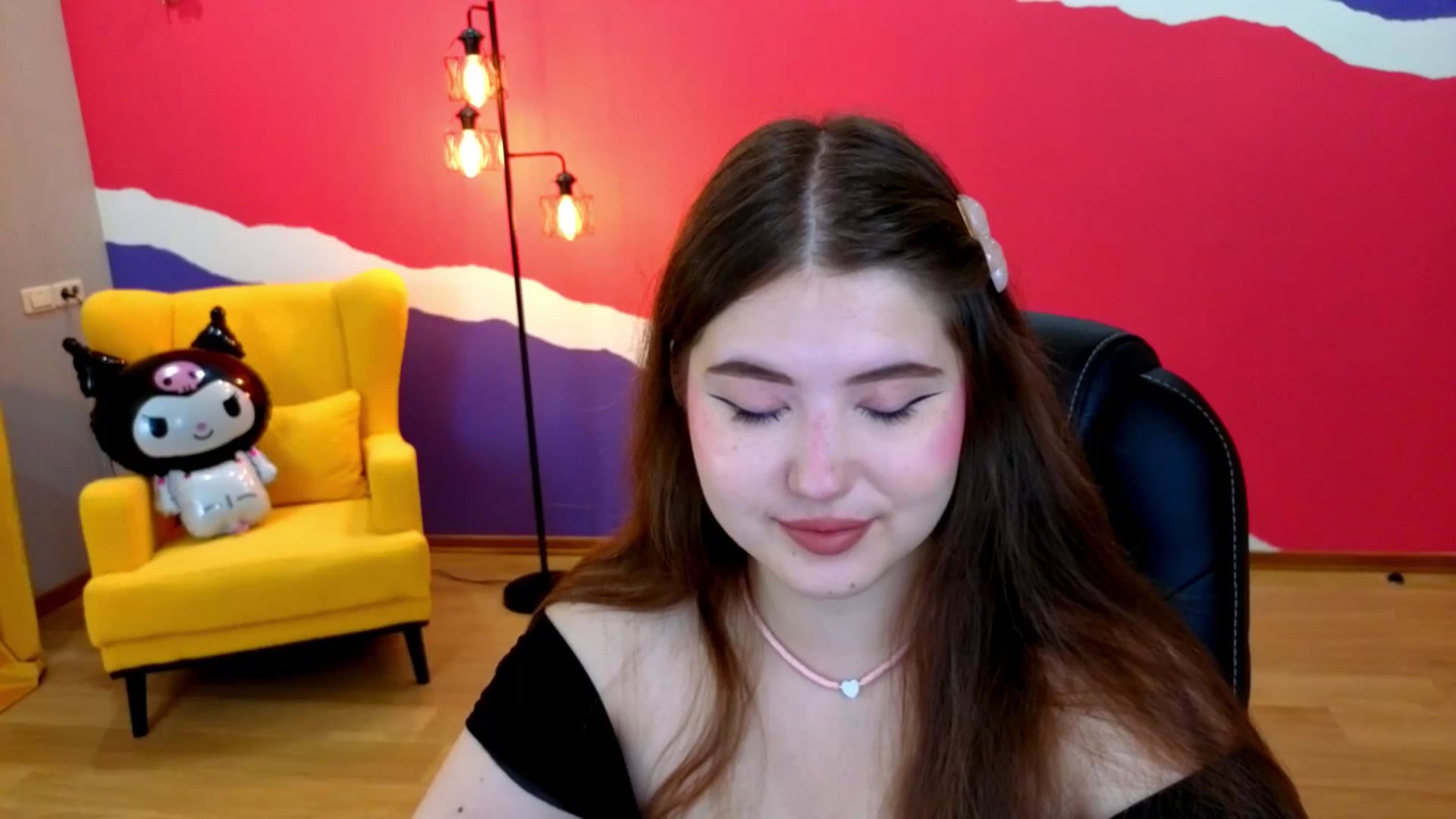 Gallery image thumbnail from AdmireMyEyes's myfreecams stream on, 07/12/2025, 18:51 image 8 of 20