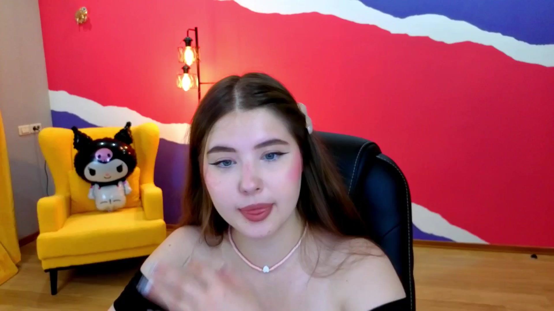 Gallery image thumbnail from AdmireMyEyes's myfreecams stream on, 07/12/2025, 20:48 image 1 of 20