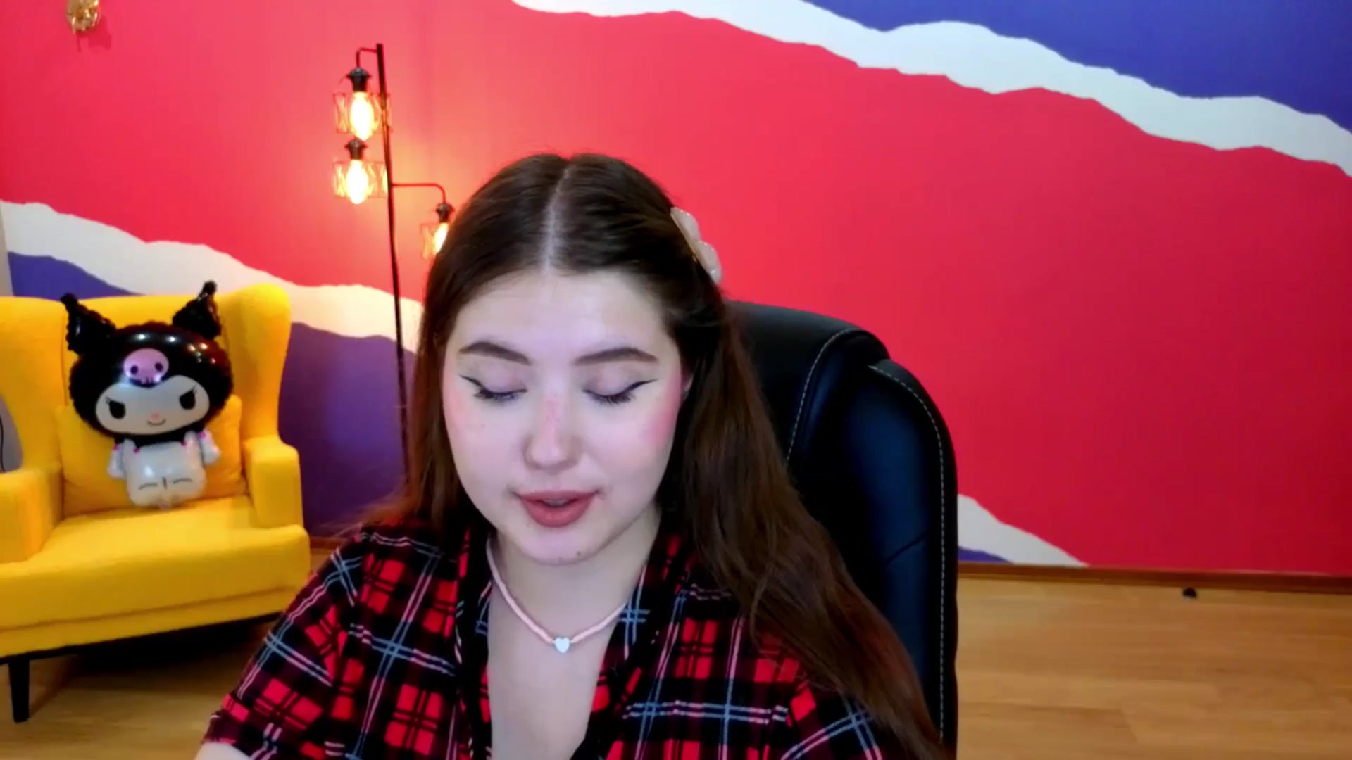 Gallery image thumbnail from AdmireMyEyes's myfreecams stream on, 07/12/2025, 21:05 image 6 of 20