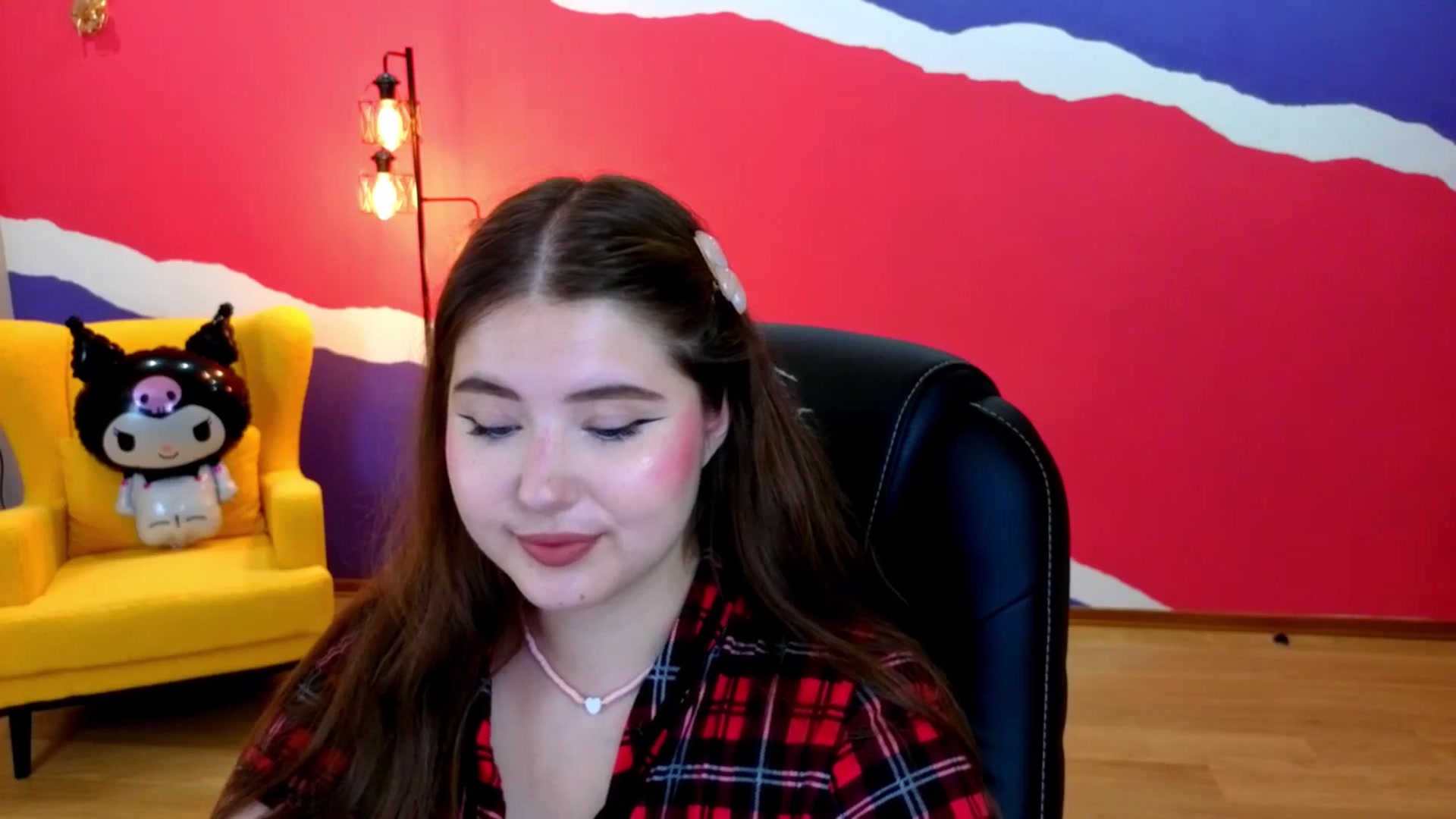 Gallery image thumbnail from AdmireMyEyes's myfreecams stream on, 07/12/2025, 21:05 image 20 of 20