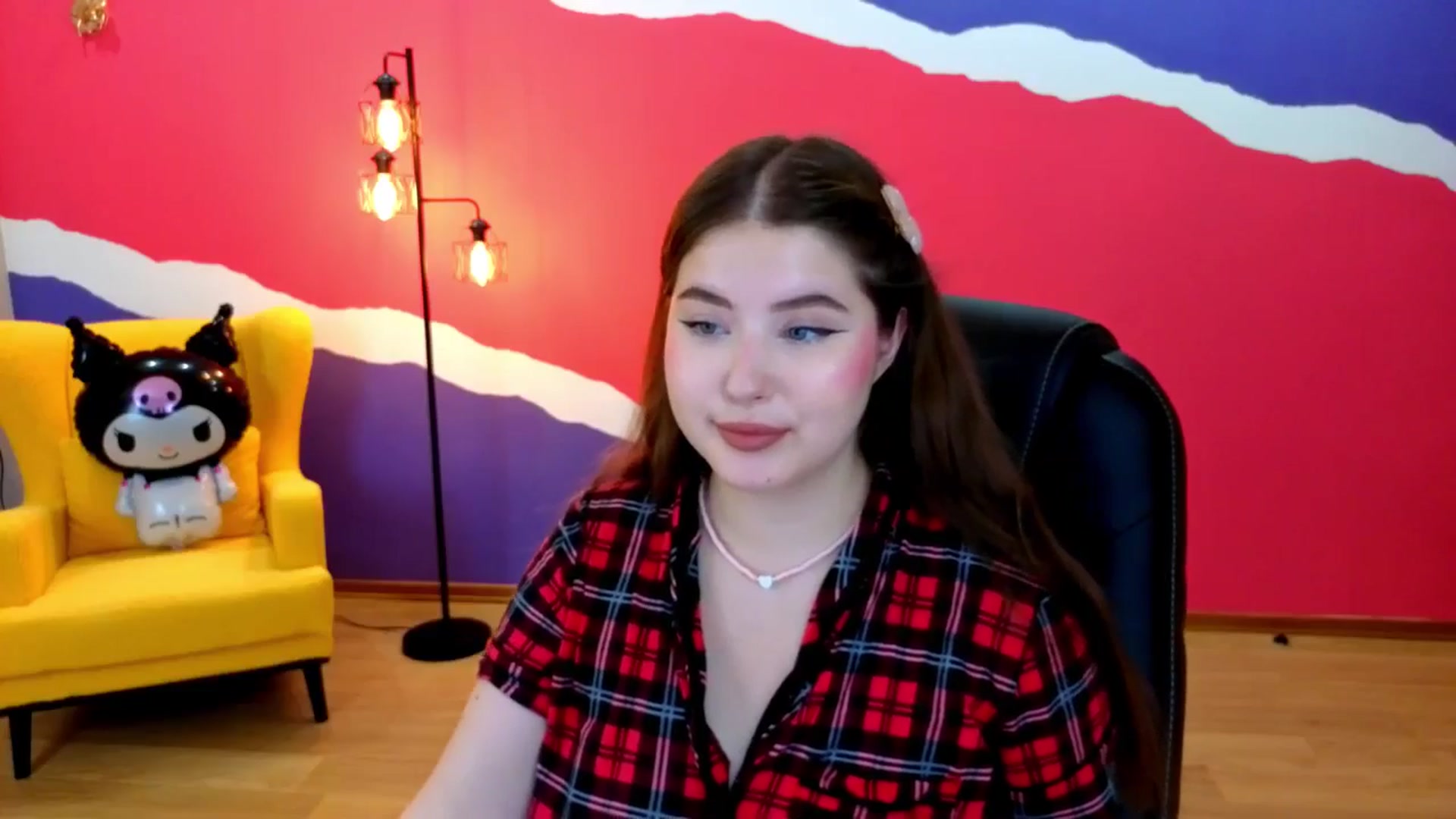 Gallery image thumbnail from AdmireMyEyes's myfreecams stream on, 07/12/2025, 21:05 image 5 of 20