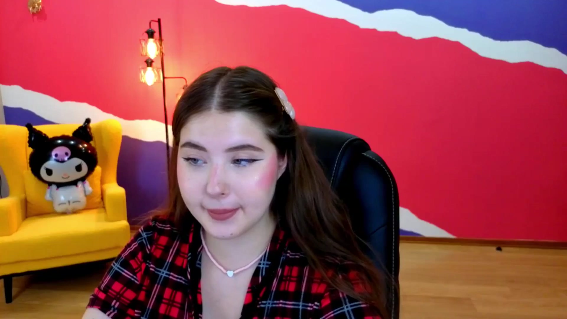 Gallery image thumbnail from AdmireMyEyes's myfreecams stream on, 07/12/2025, 21:05 image 8 of 20