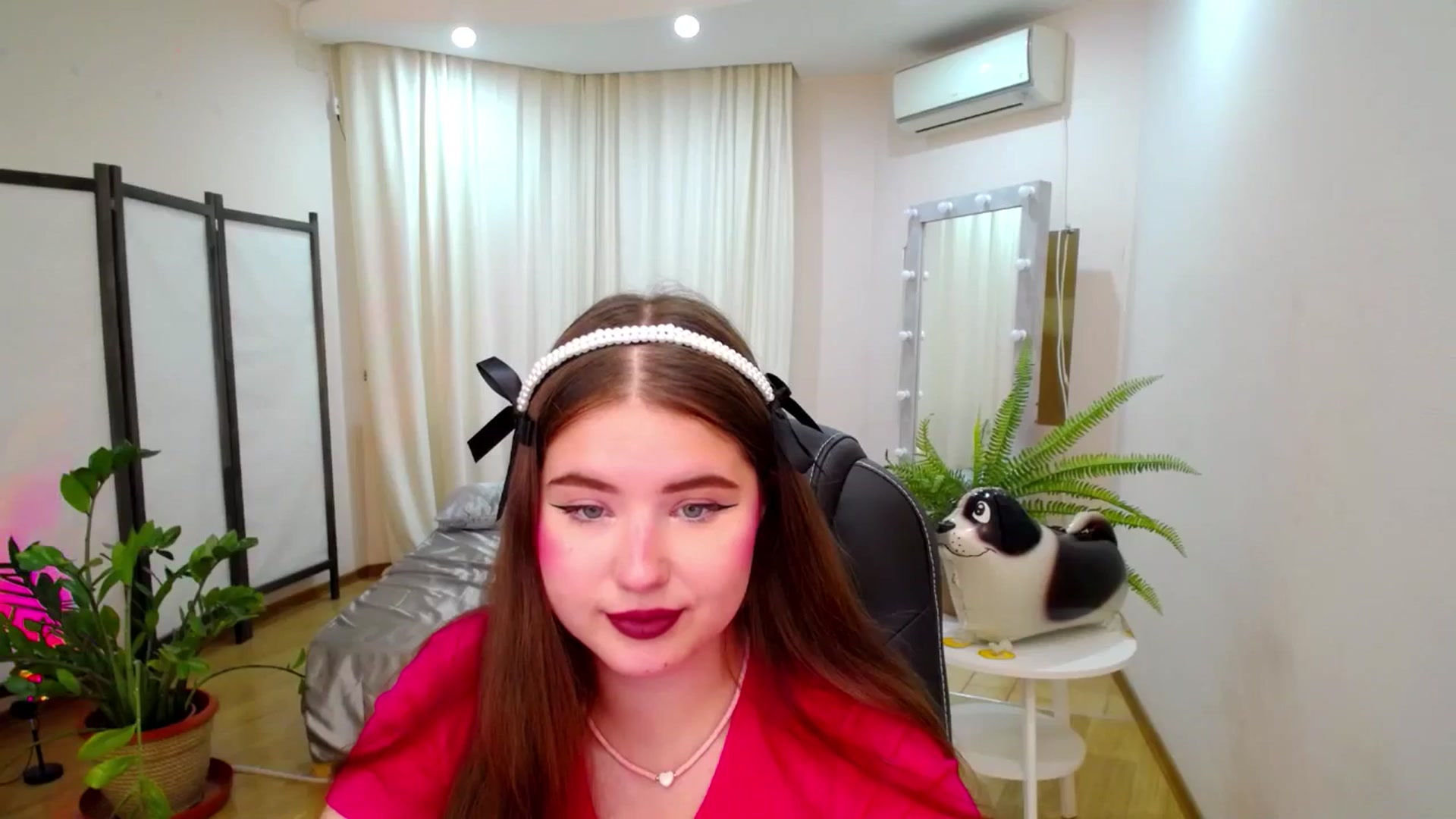 Gallery image thumbnail from AdmireMyEyes's myfreecams stream on, 07/16/2025, 07:48 image 5 of 20