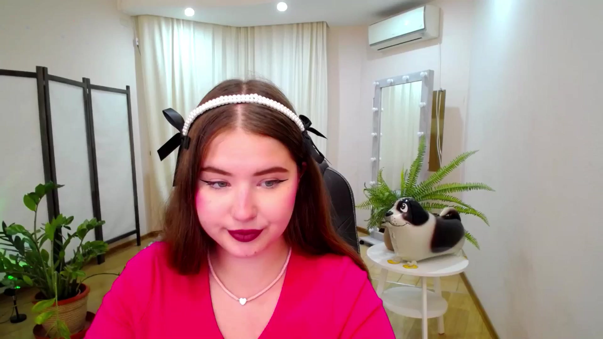 Gallery image thumbnail from AdmireMyEyes's myfreecams stream on, 07/16/2025, 07:48 image 17 of 20