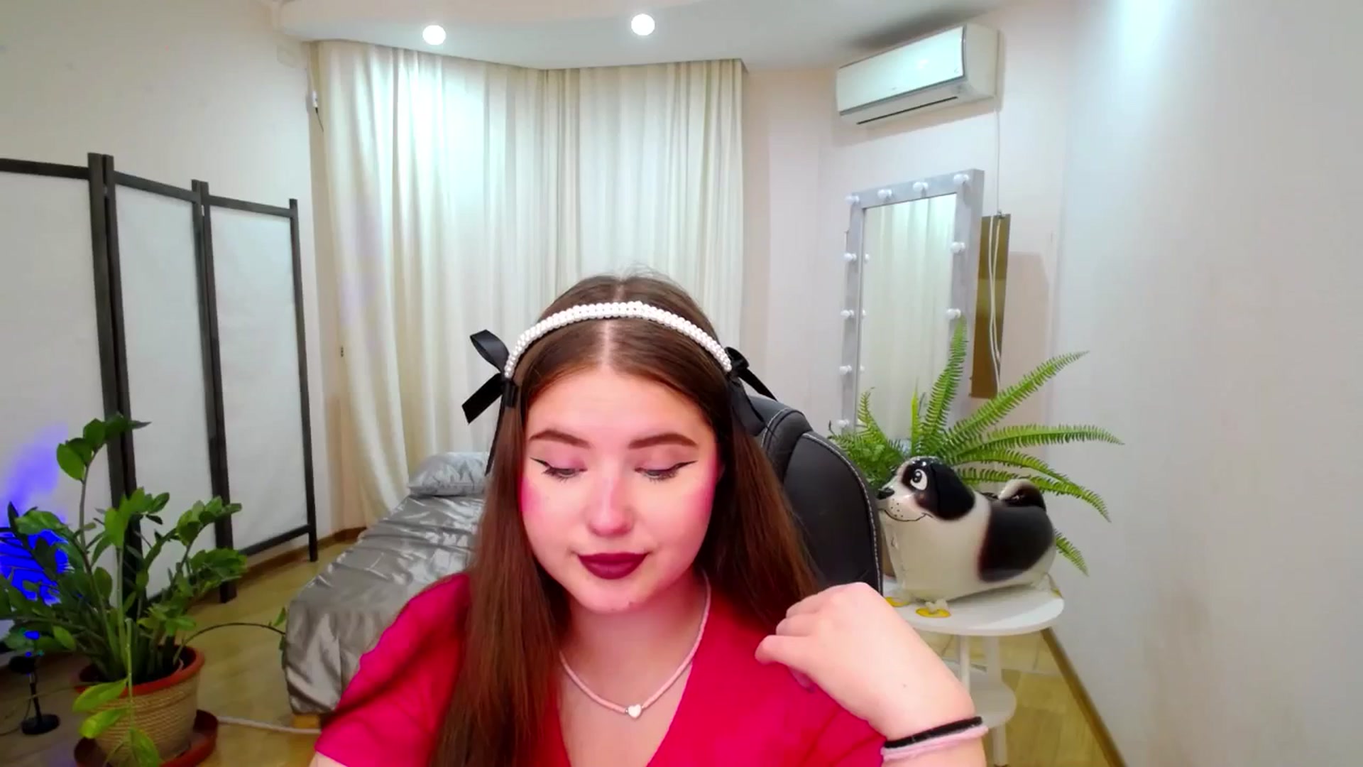 Gallery image thumbnail from AdmireMyEyes's myfreecams stream on, 07/16/2025, 07:48 image 6 of 20