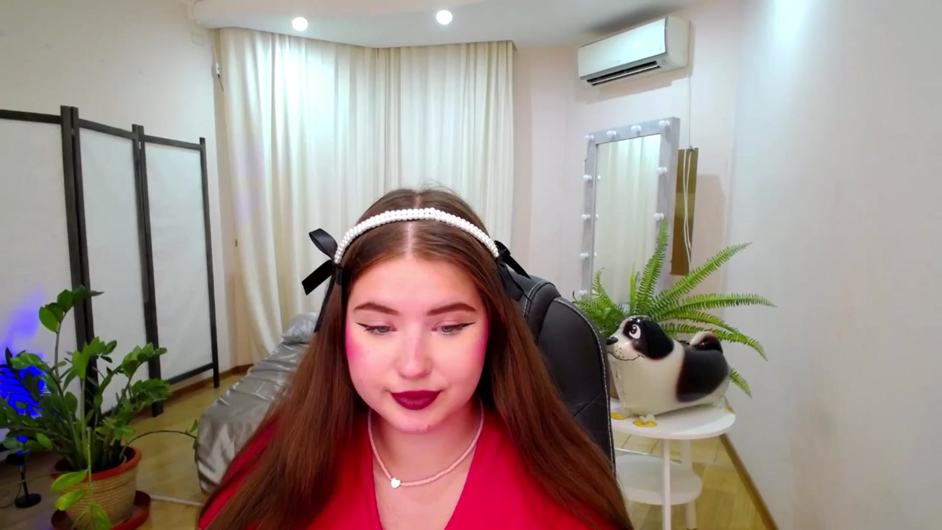 Gallery image thumbnail from AdmireMyEyes's myfreecams stream on, 07/16/2025, 07:48 image 3 of 20