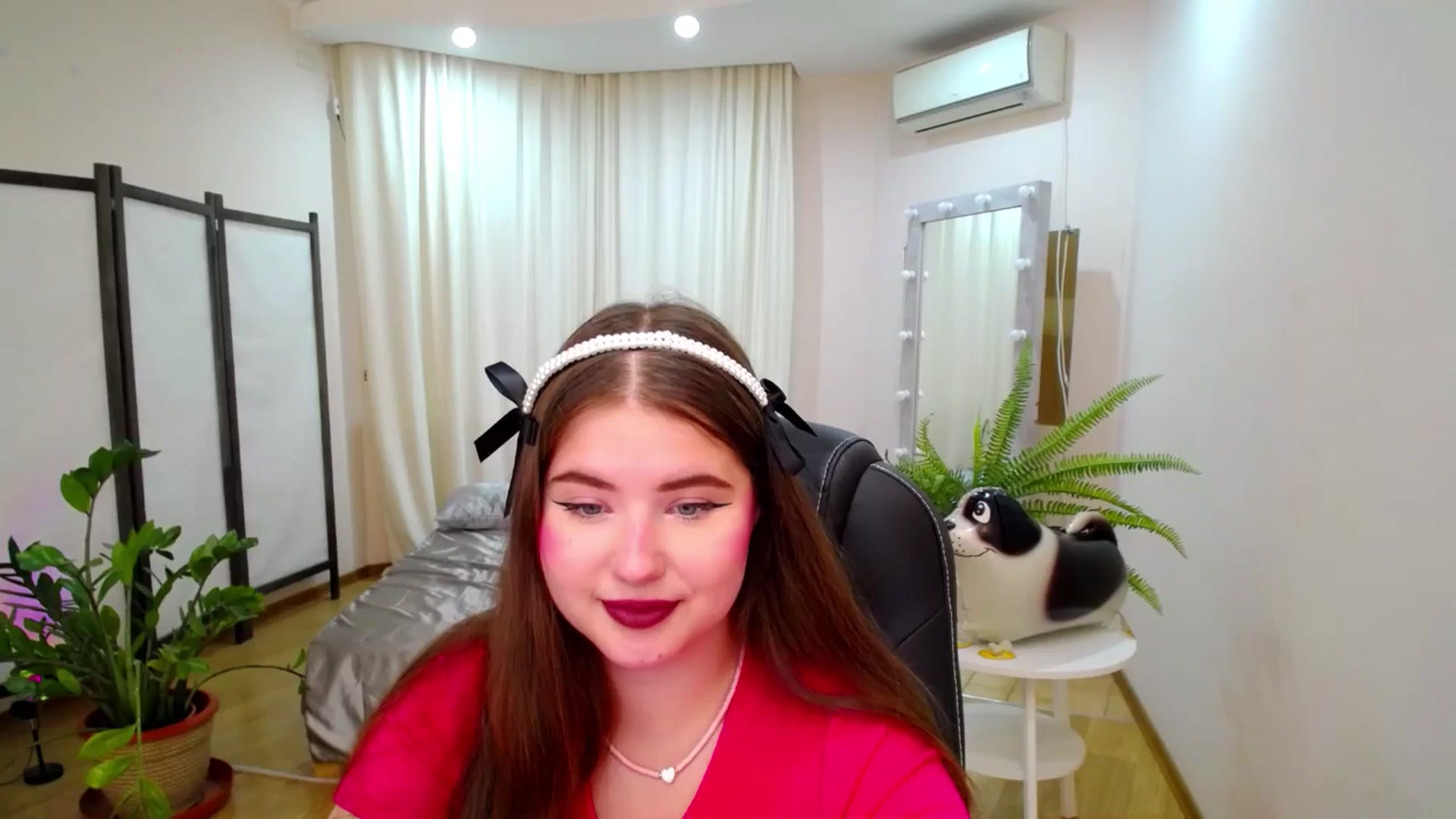 Gallery image thumbnail from AdmireMyEyes's myfreecams stream on, 07/16/2025, 07:48 image 9 of 20