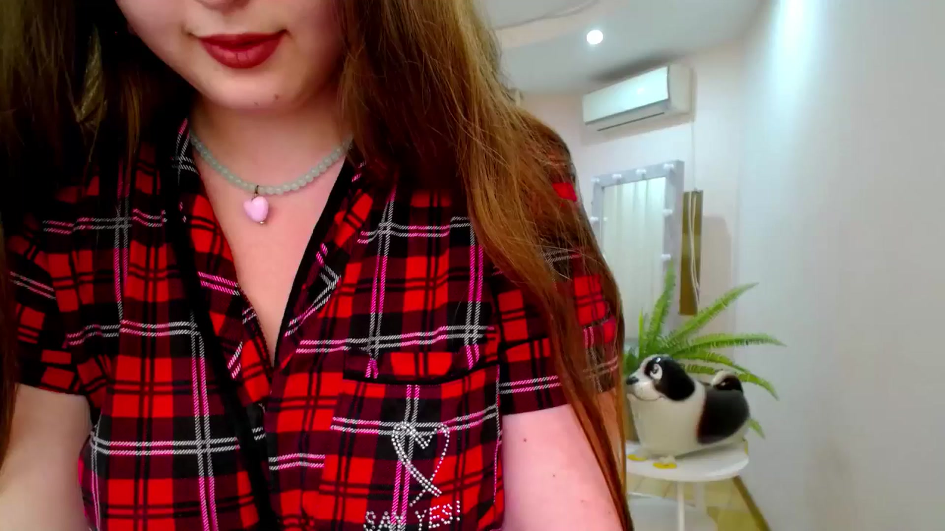 Gallery image thumbnail from AdmireMyEyes's myfreecams stream on, 07/17/2025, 09:26 image 8 of 20
