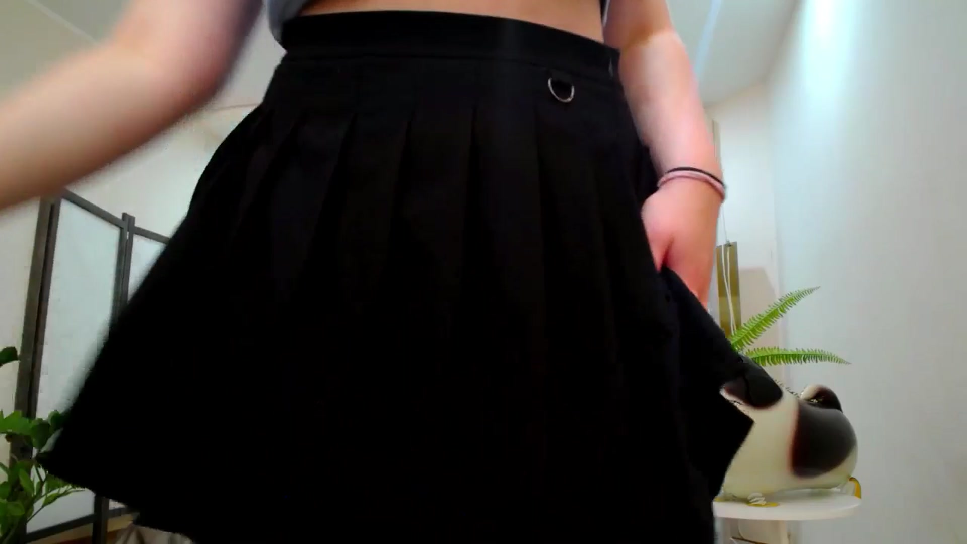 Gallery image thumbnail from AdmireMyEyes's myfreecams stream on, 07/19/2025, 19:45 image 8 of 20