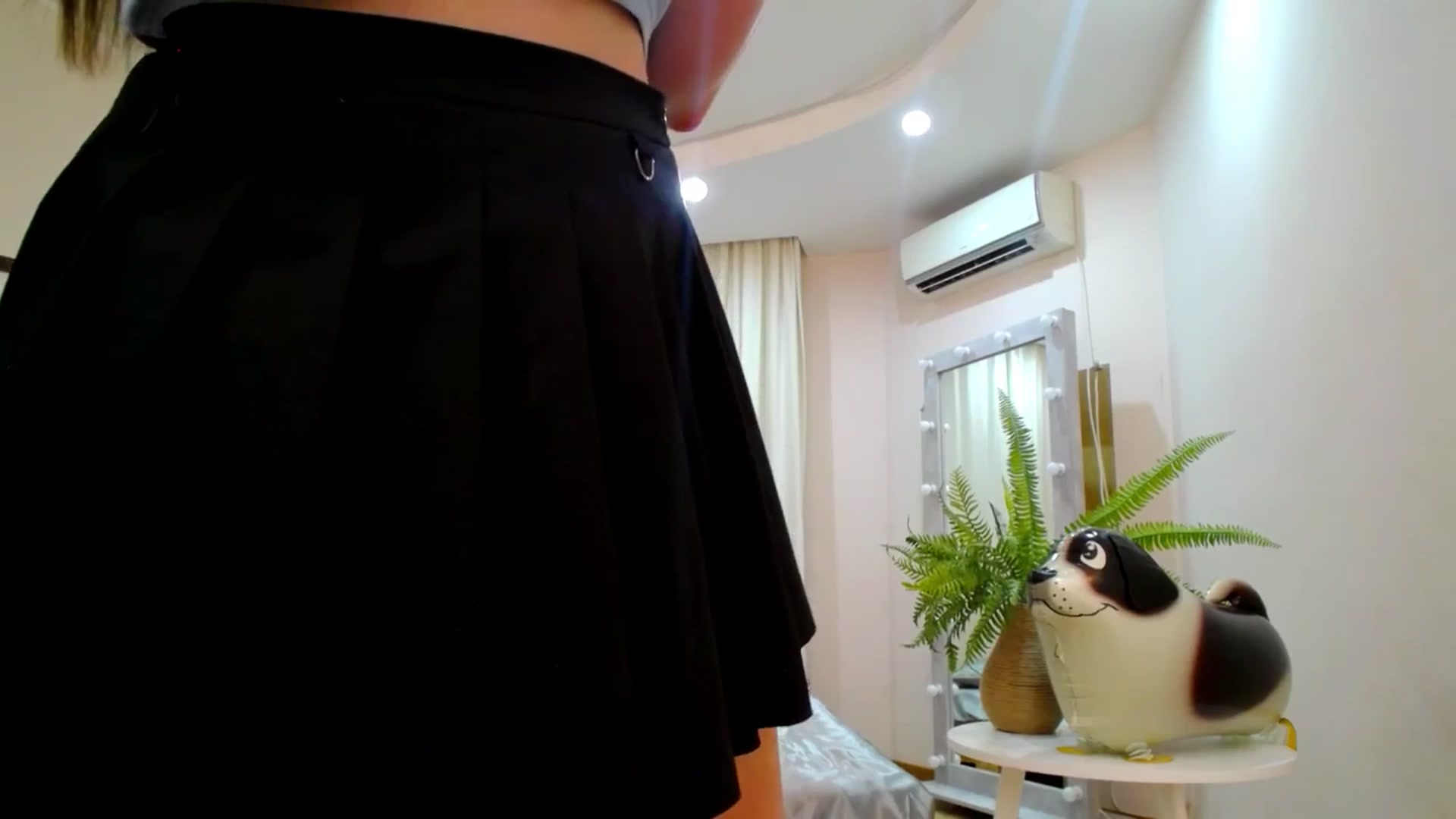 Gallery image thumbnail from AdmireMyEyes's myfreecams stream on, 07/19/2025, 19:45 image 7 of 20