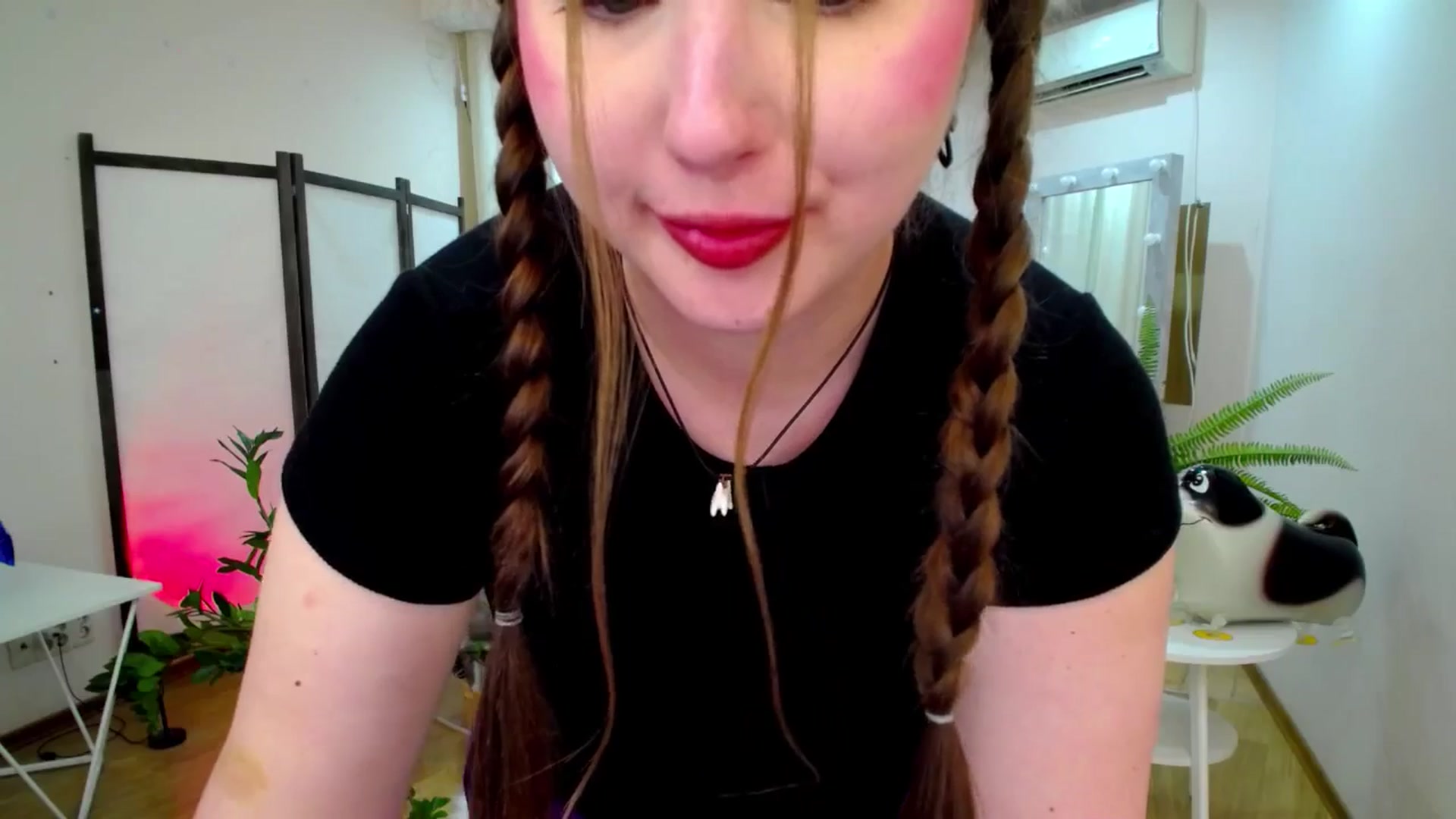 Gallery image thumbnail from AdmireMyEyes's myfreecams stream on, 07/26/2025, 20:36 image 3 of 20