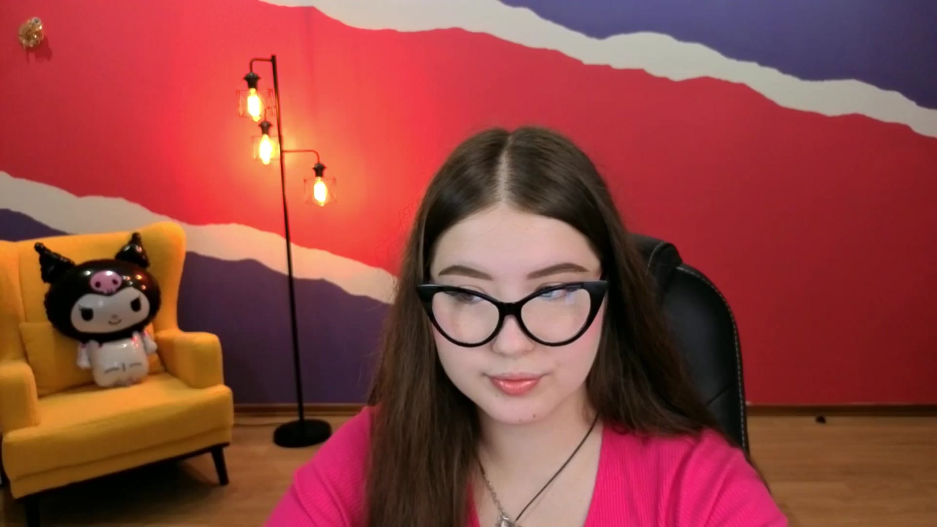 Gallery image thumbnail from AdmireMyEyes's myfreecams stream on, 07/27/2025, 18:24 image 4 of 20